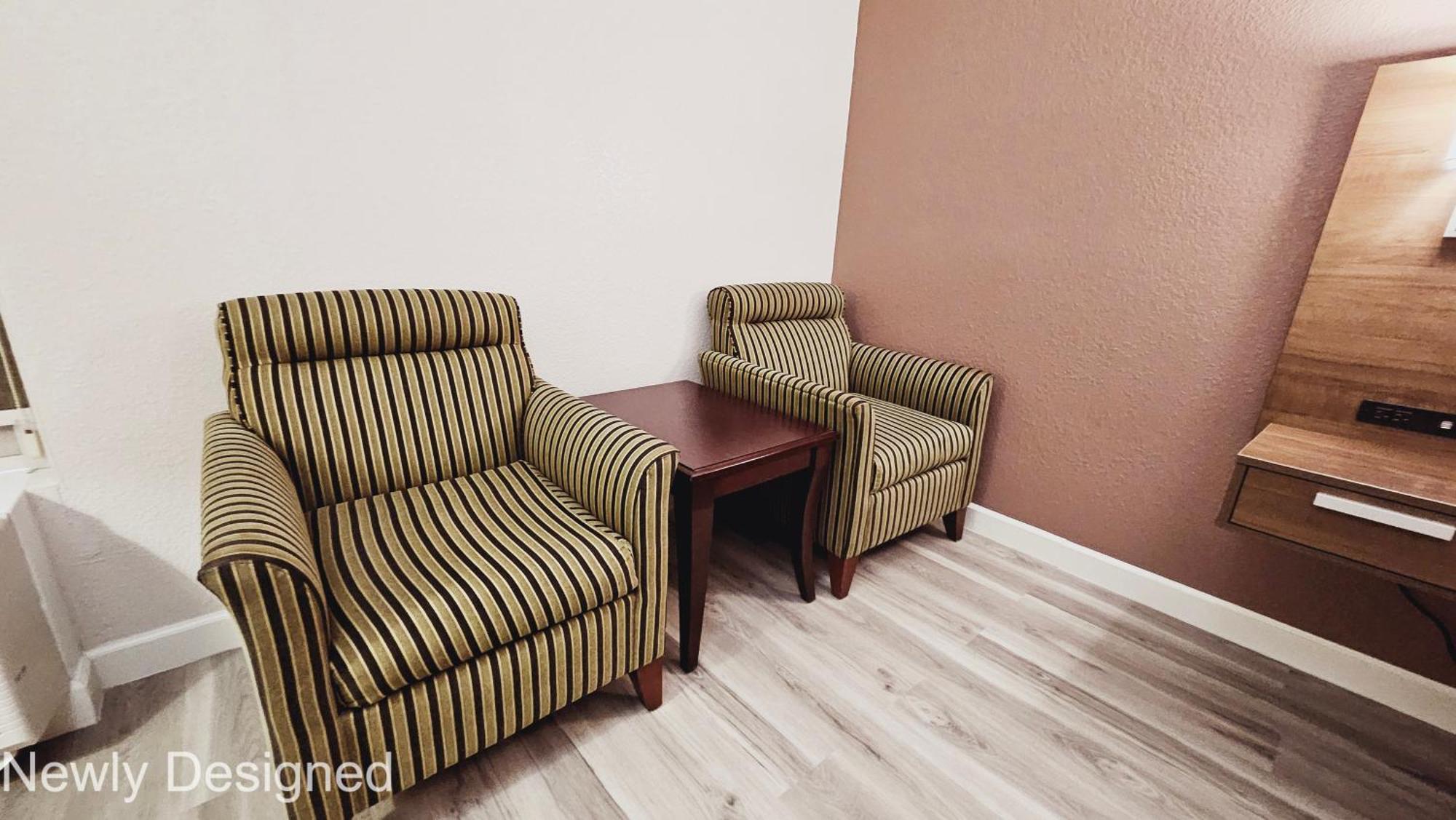 Double Room Two Double Beds Non-Smoking