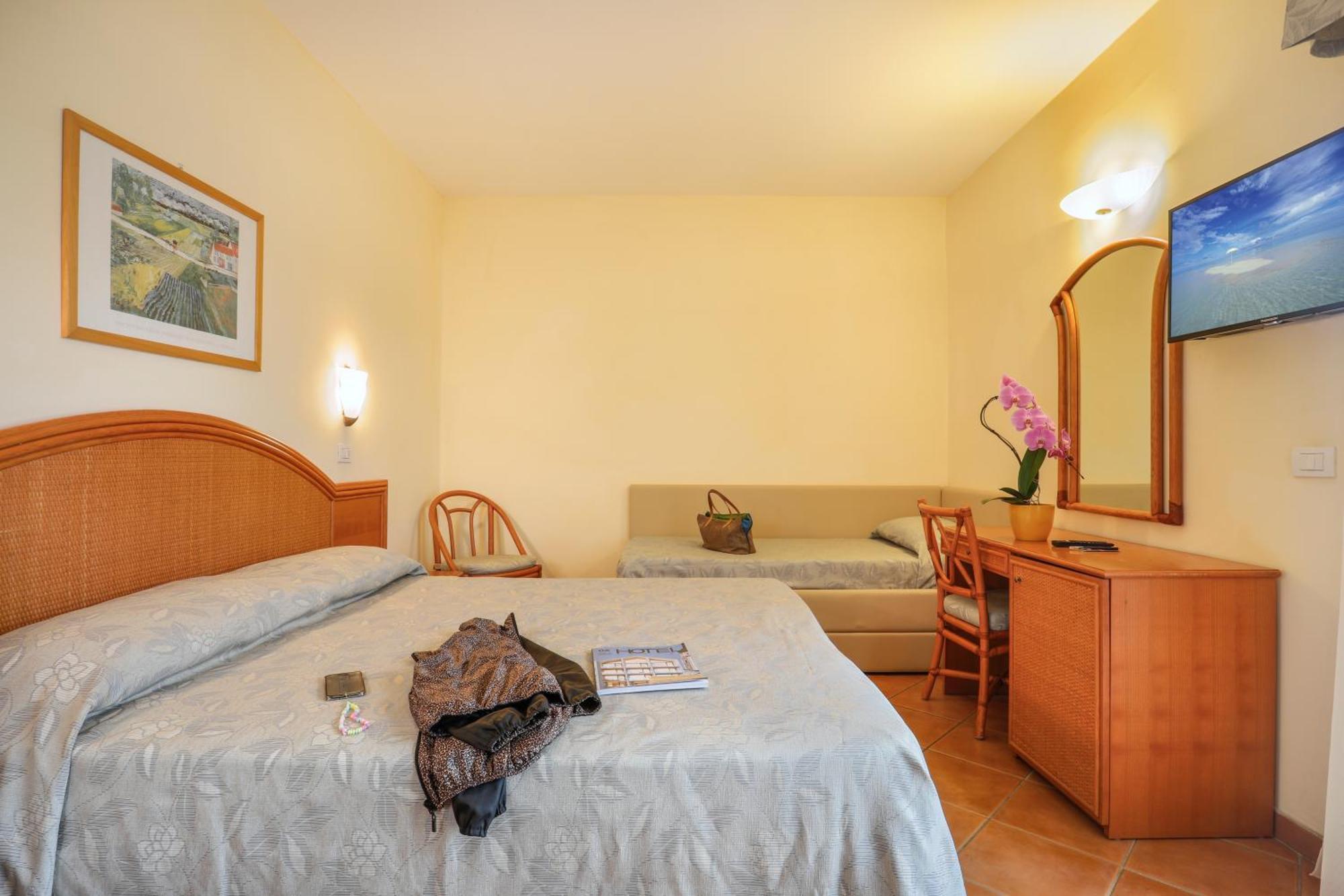 Triple Room Balcony