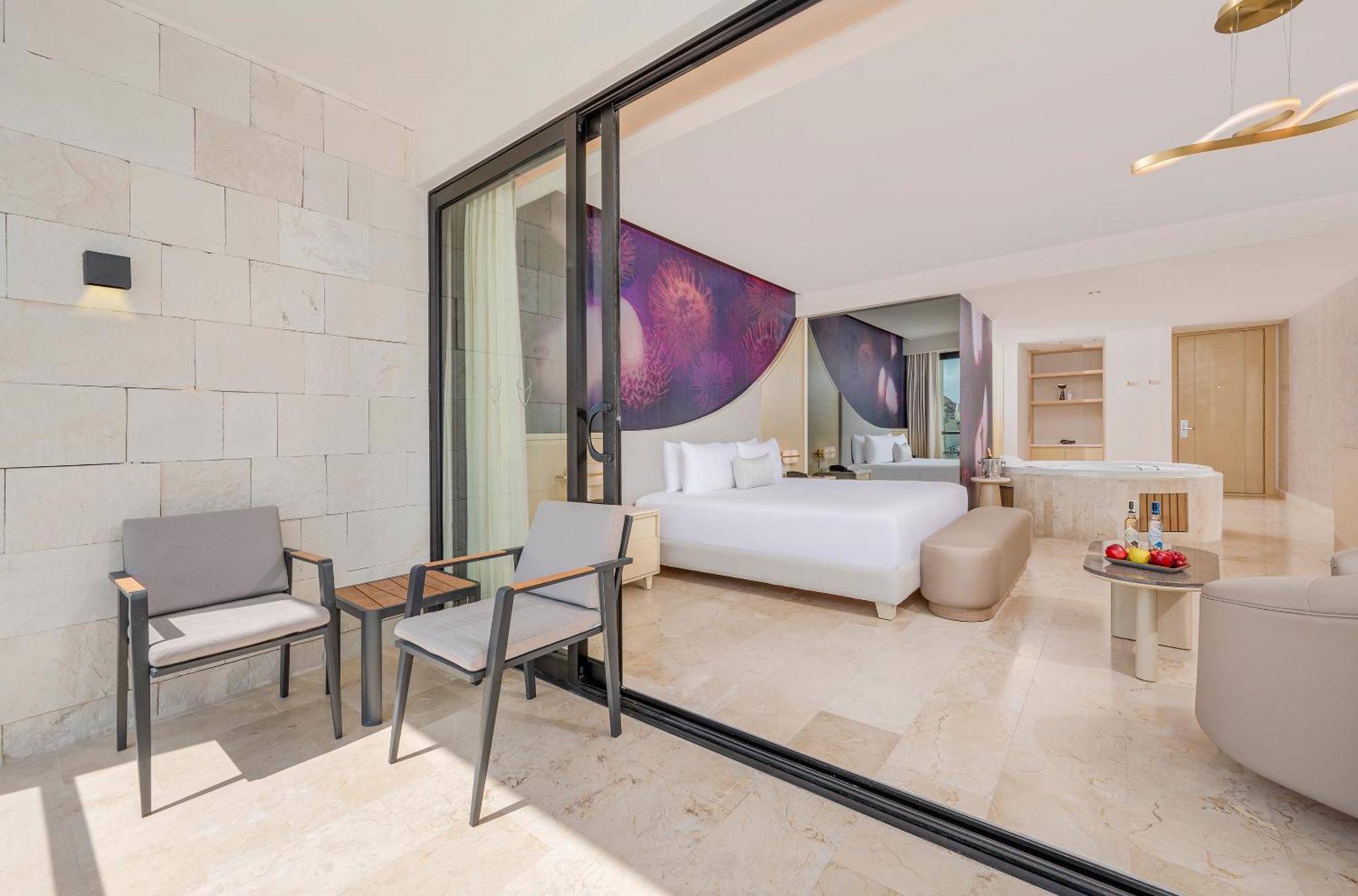 Beloved Tropical View Jacuzzi Suite The Eden Section