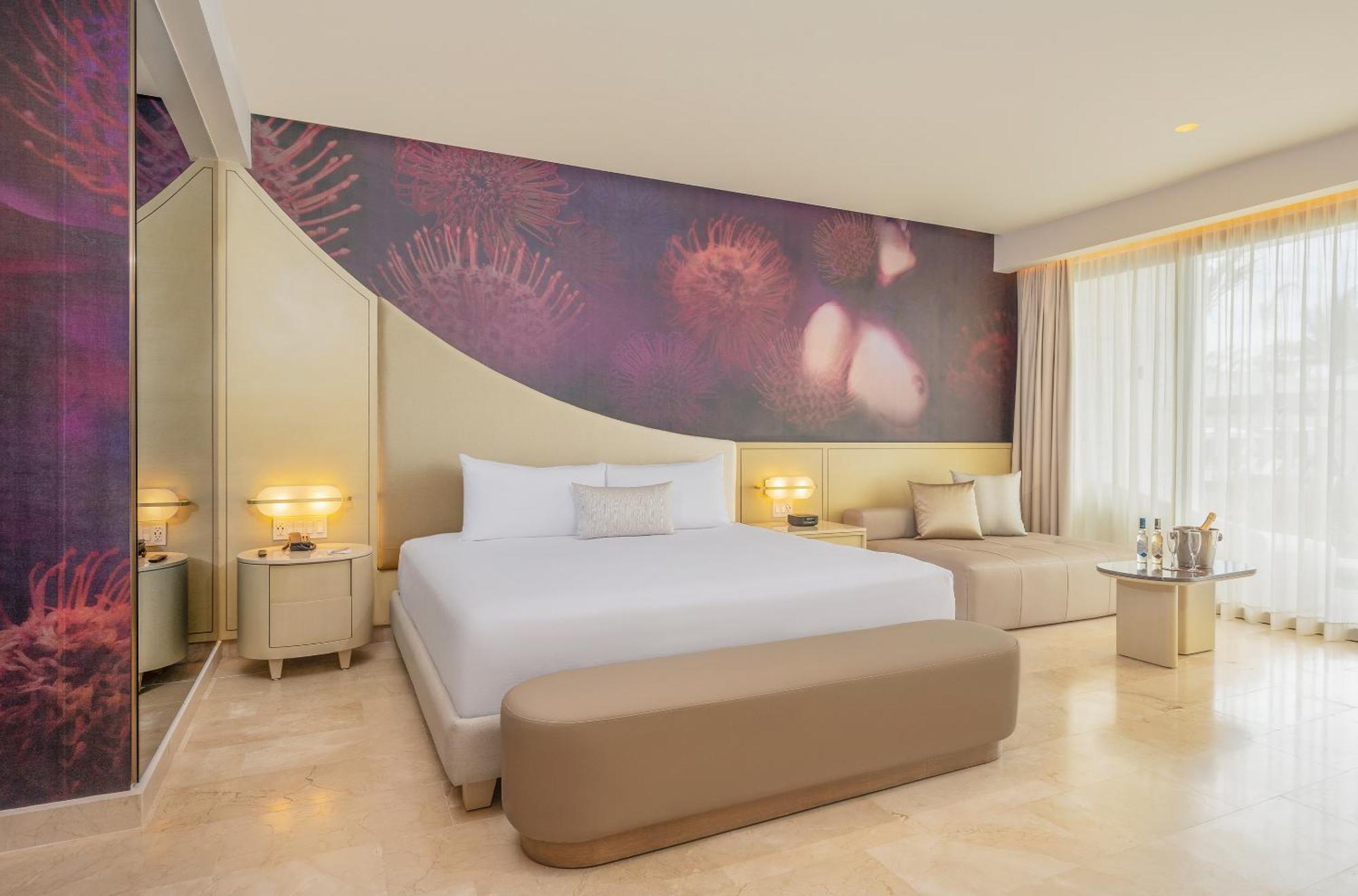 Beloved Tropical View Swim up Suite The Eden Section