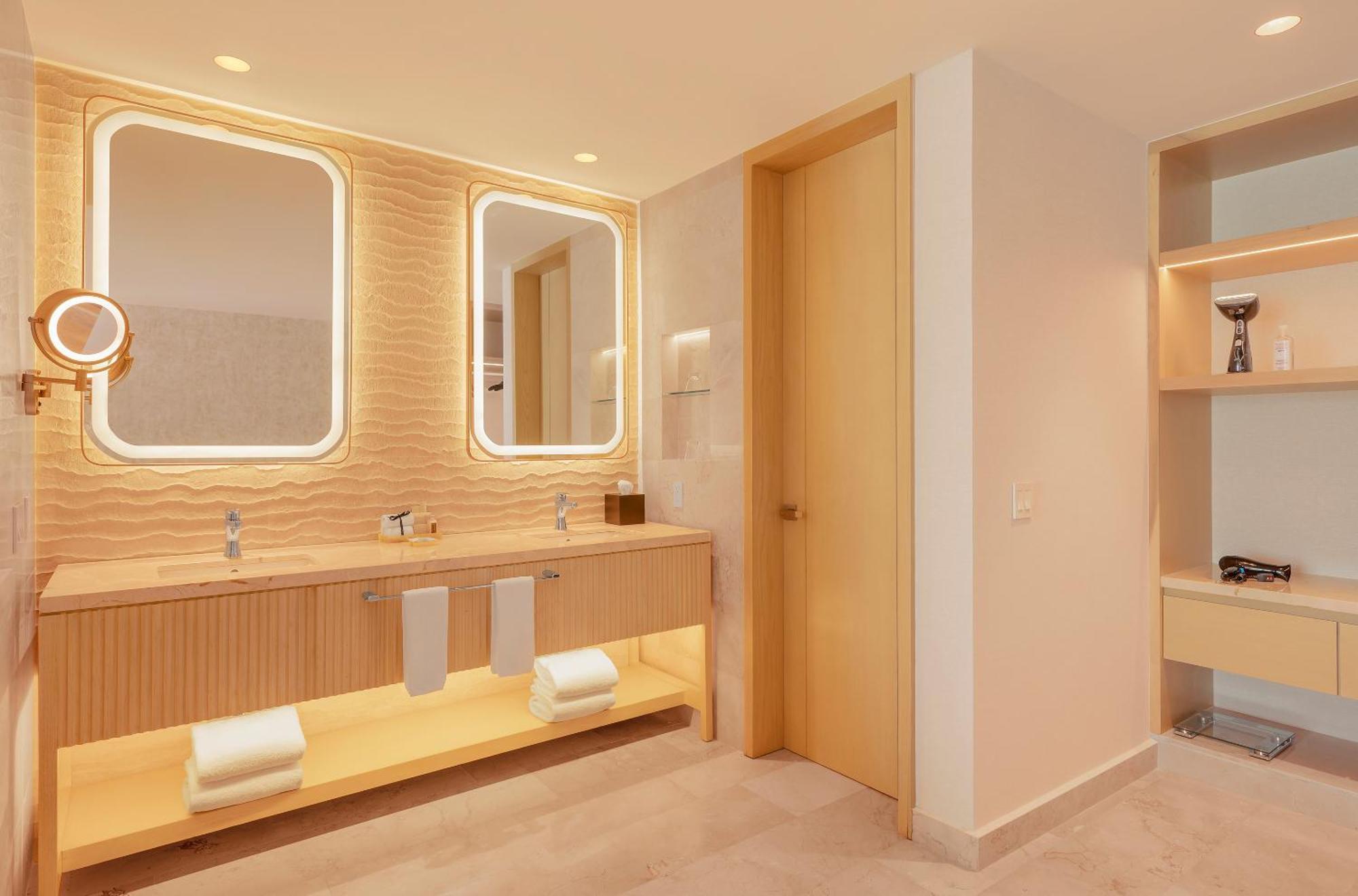 Beloved Tropical View Jacuzzi Suite The Eden Section
