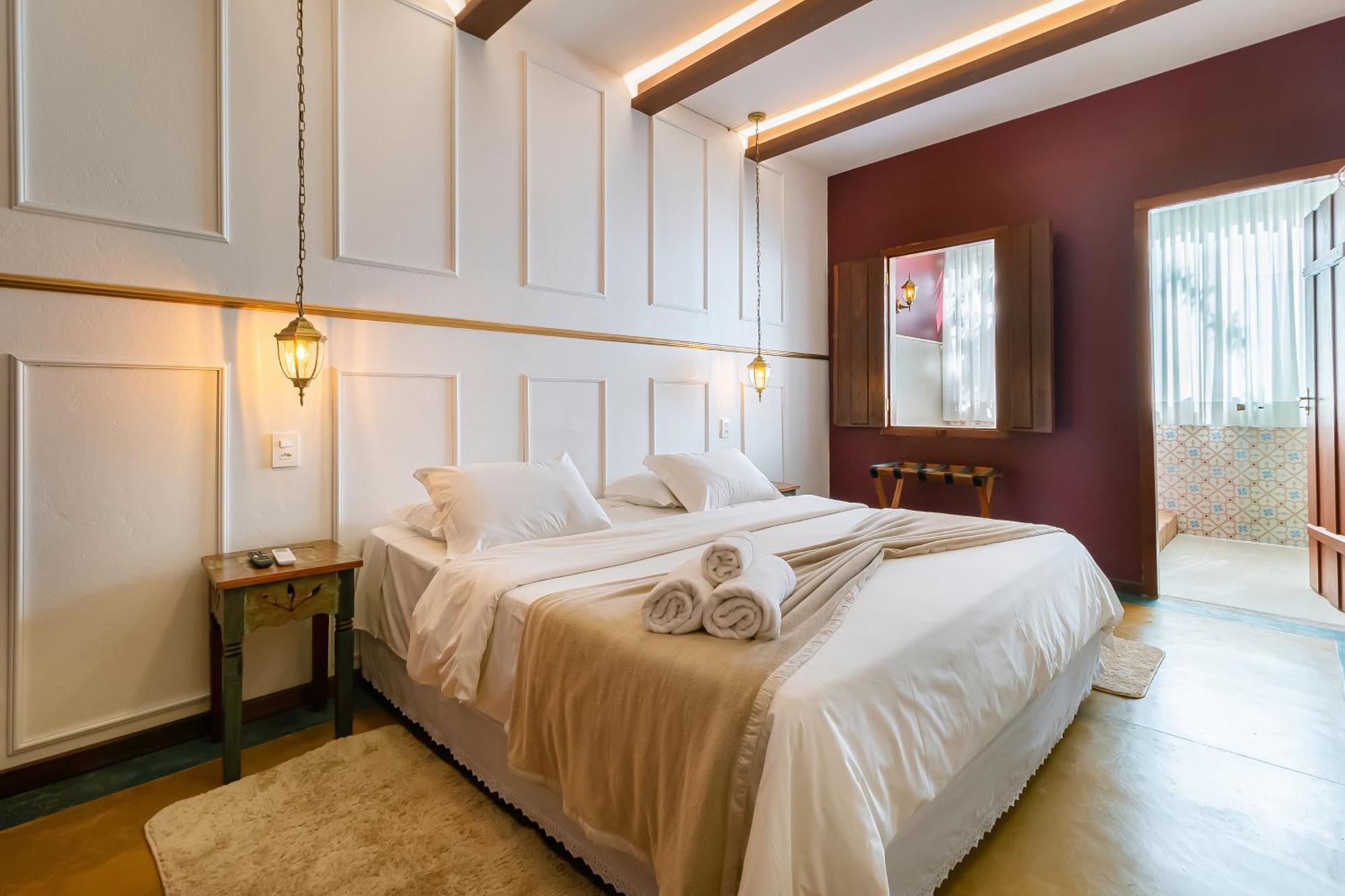 Deluxe Suite Spa Bath