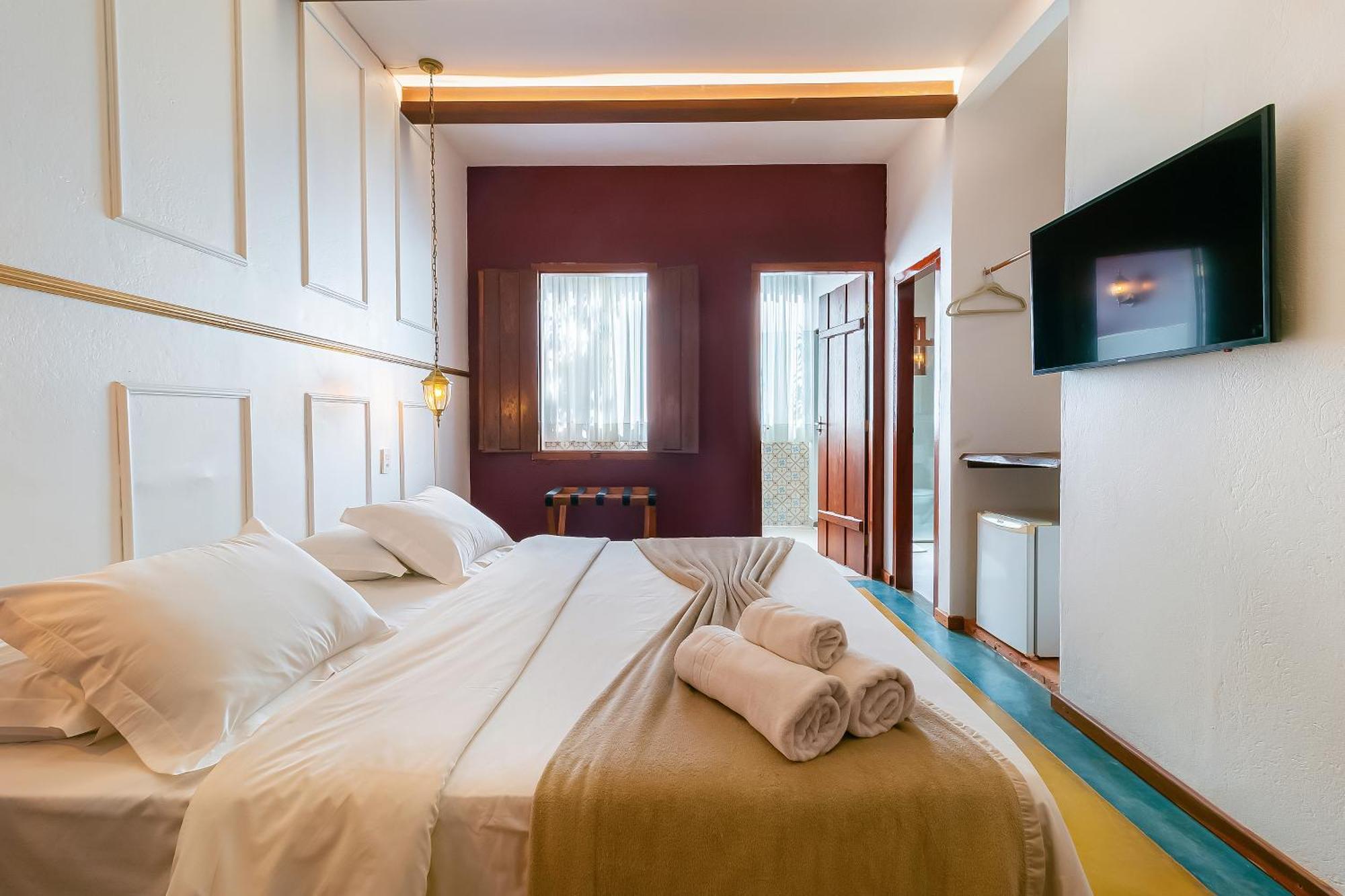 Deluxe Suite Spa Bath