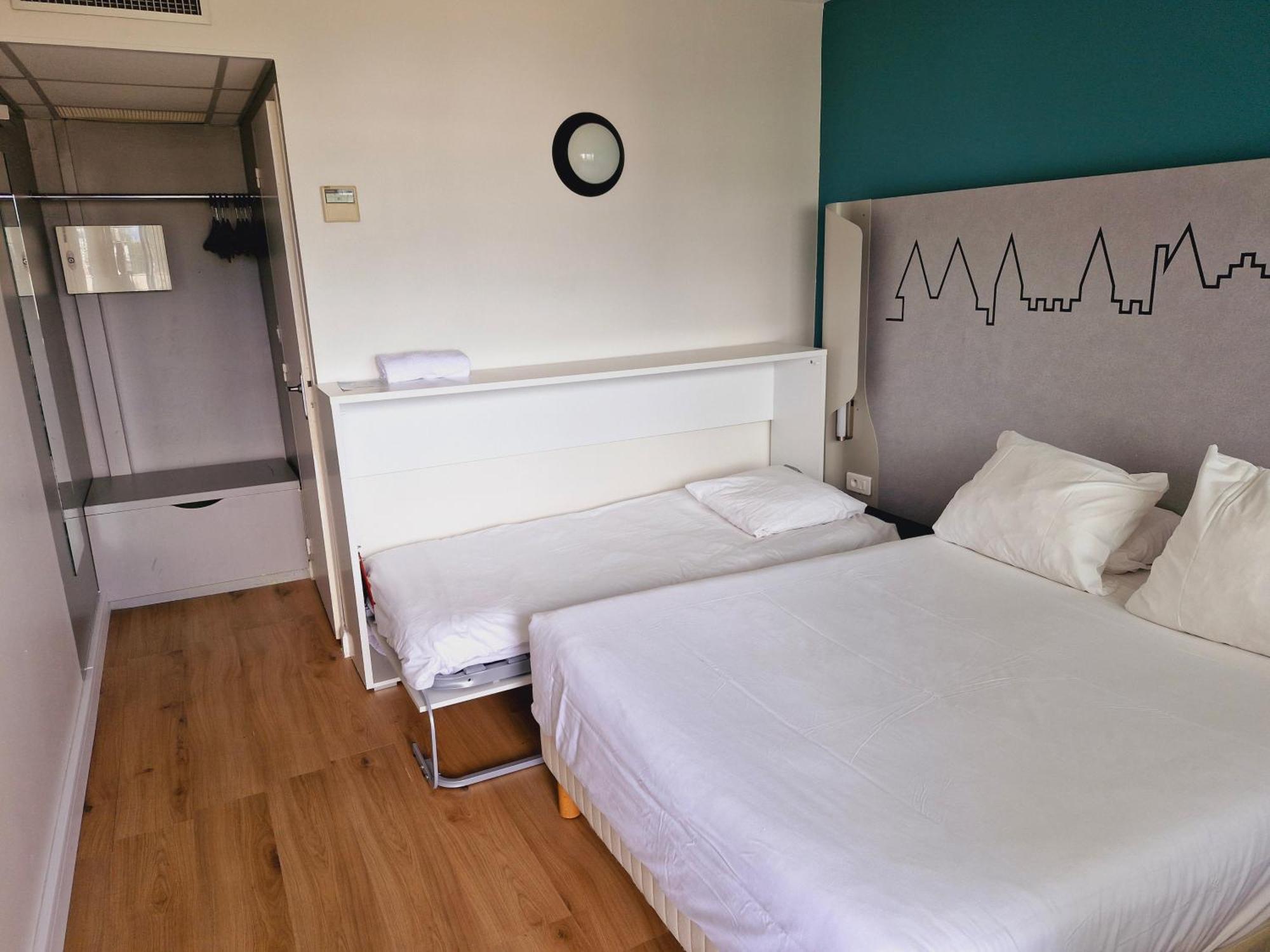 Double Room Double Single Bed spa access