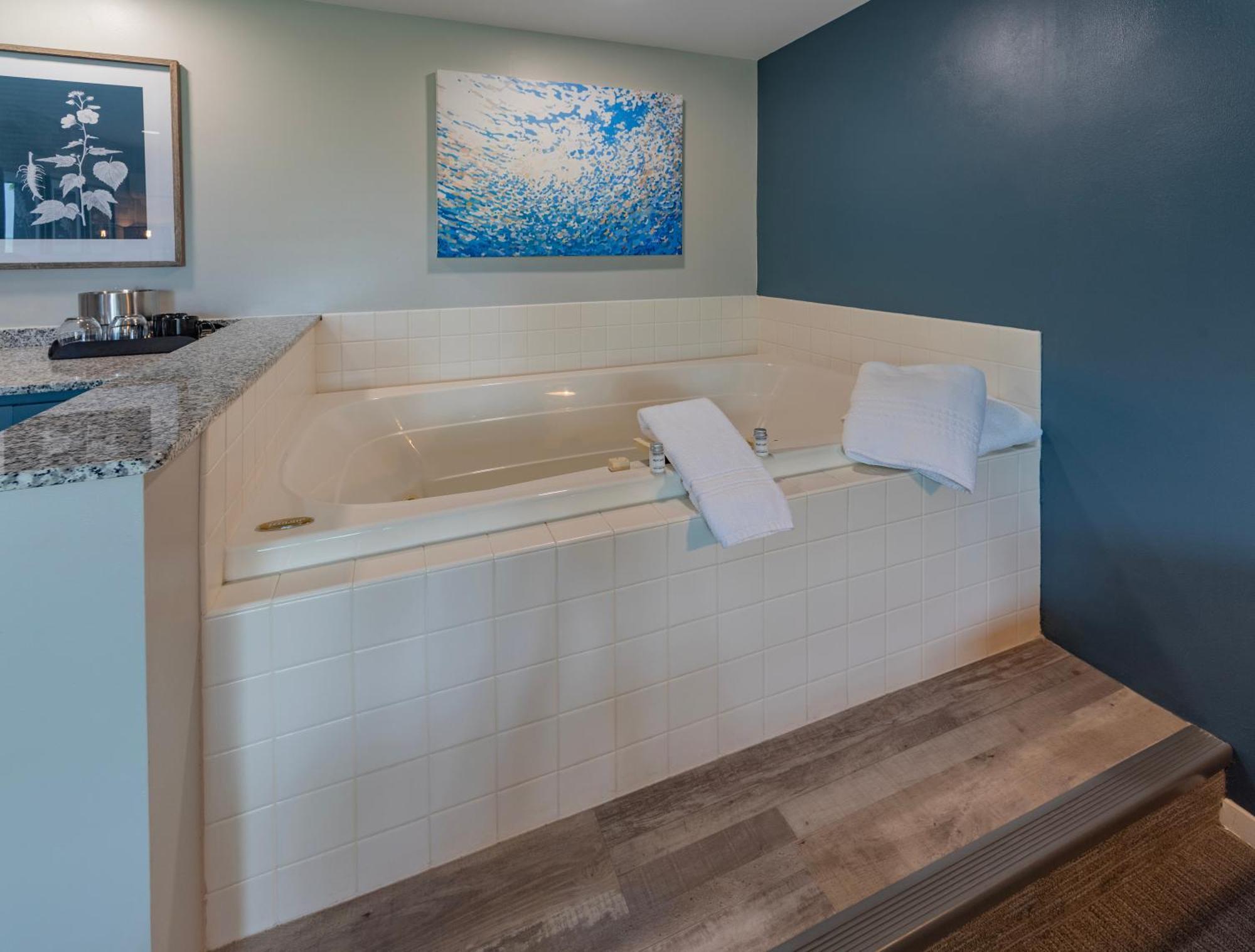 King Room with Spa Bath