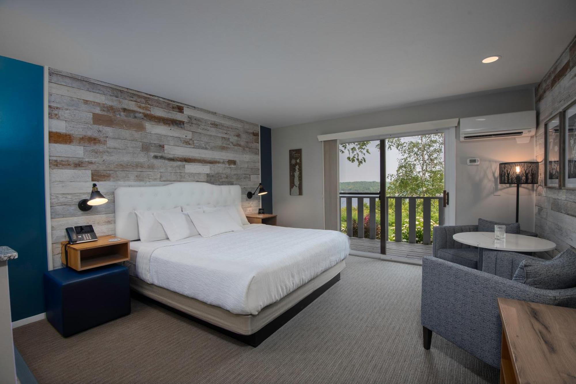 King Room Spa Bath