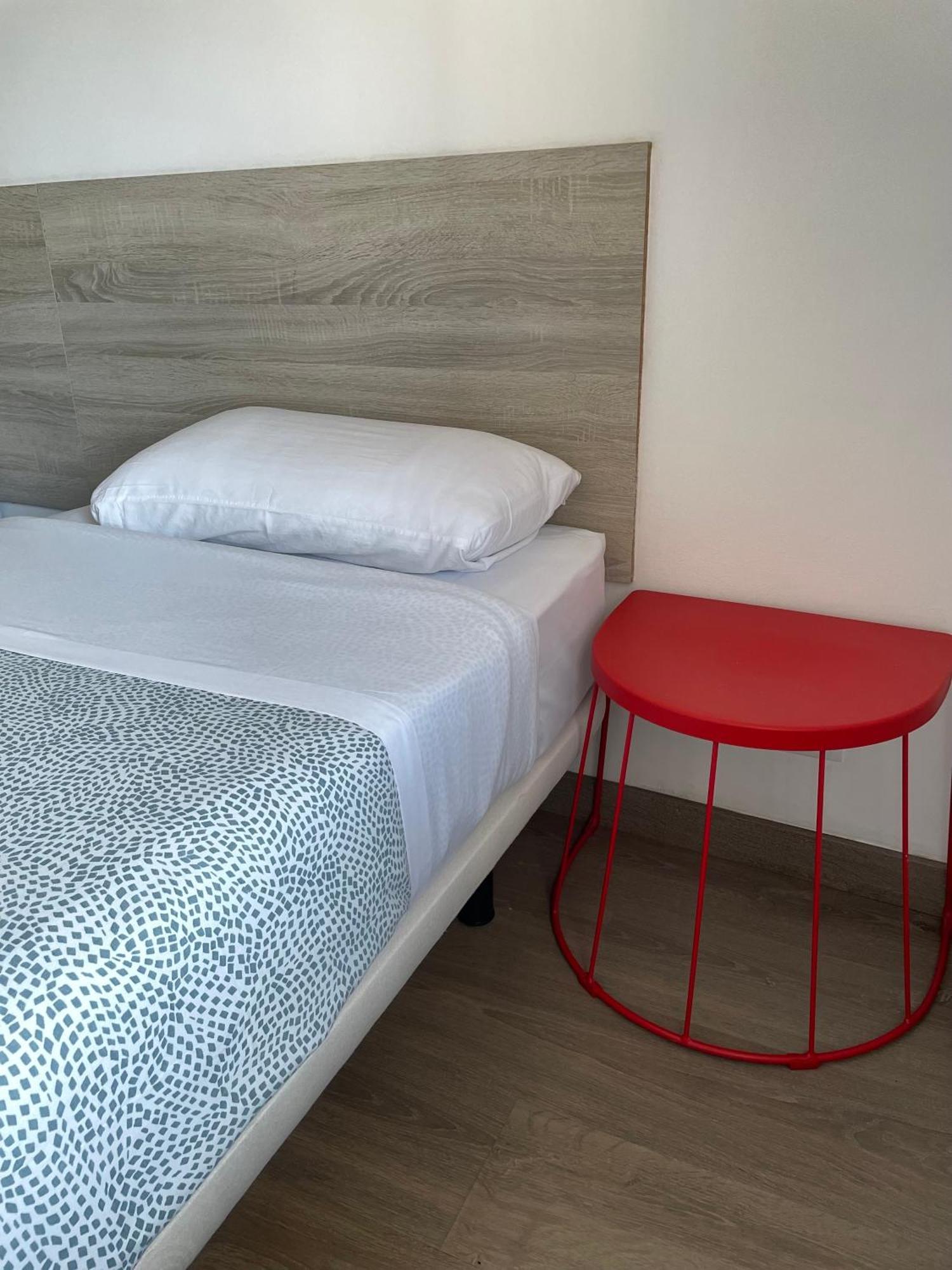 Twin Room Private Bathroom