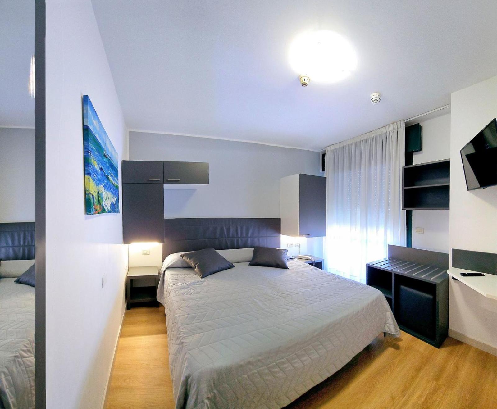 Double or Twin Room Balcony