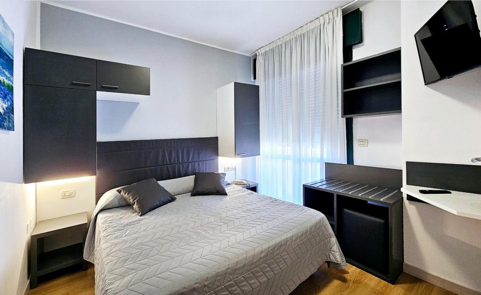 Double or Twin Room Balcony
