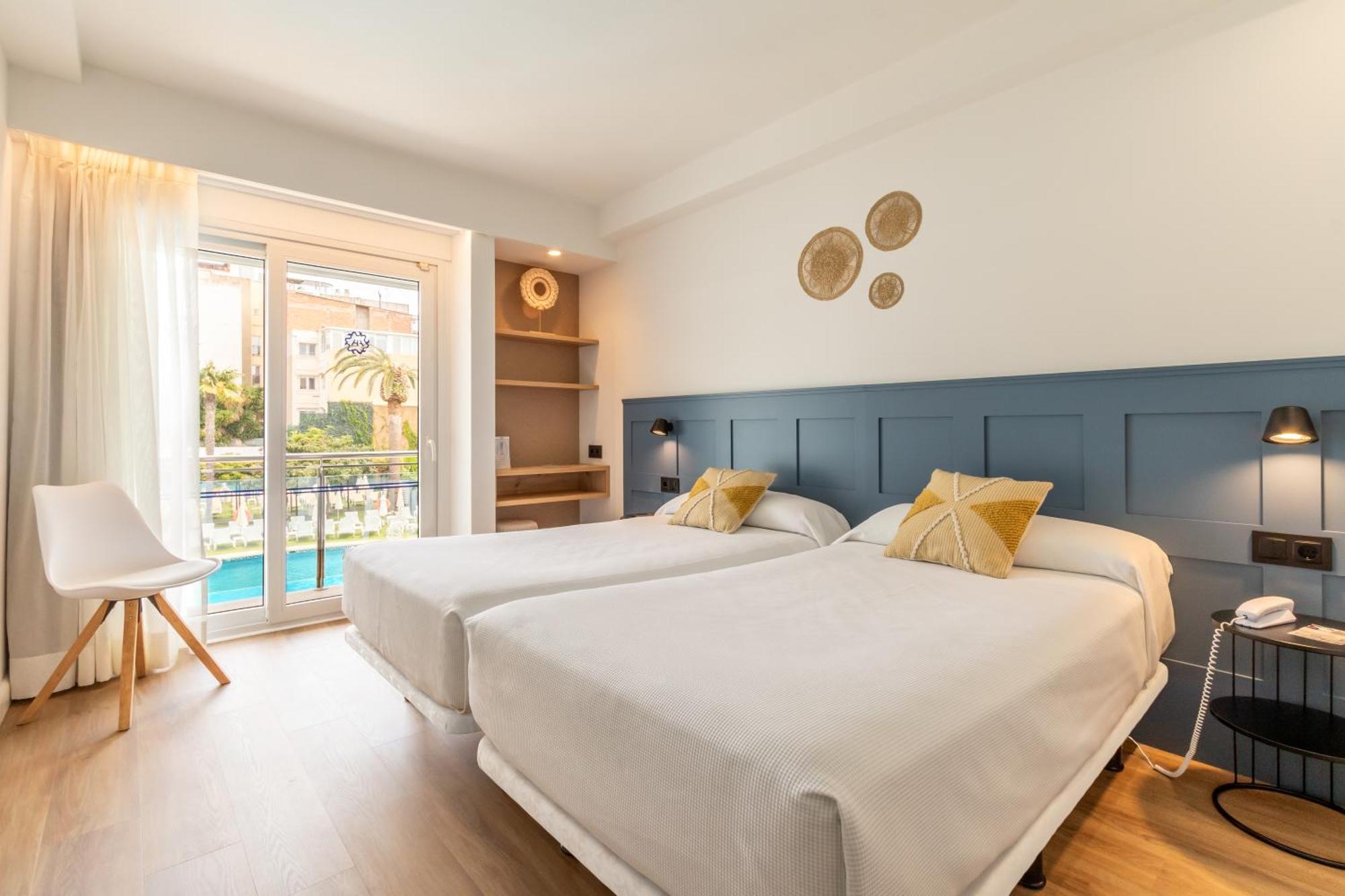 Double Room Pool View