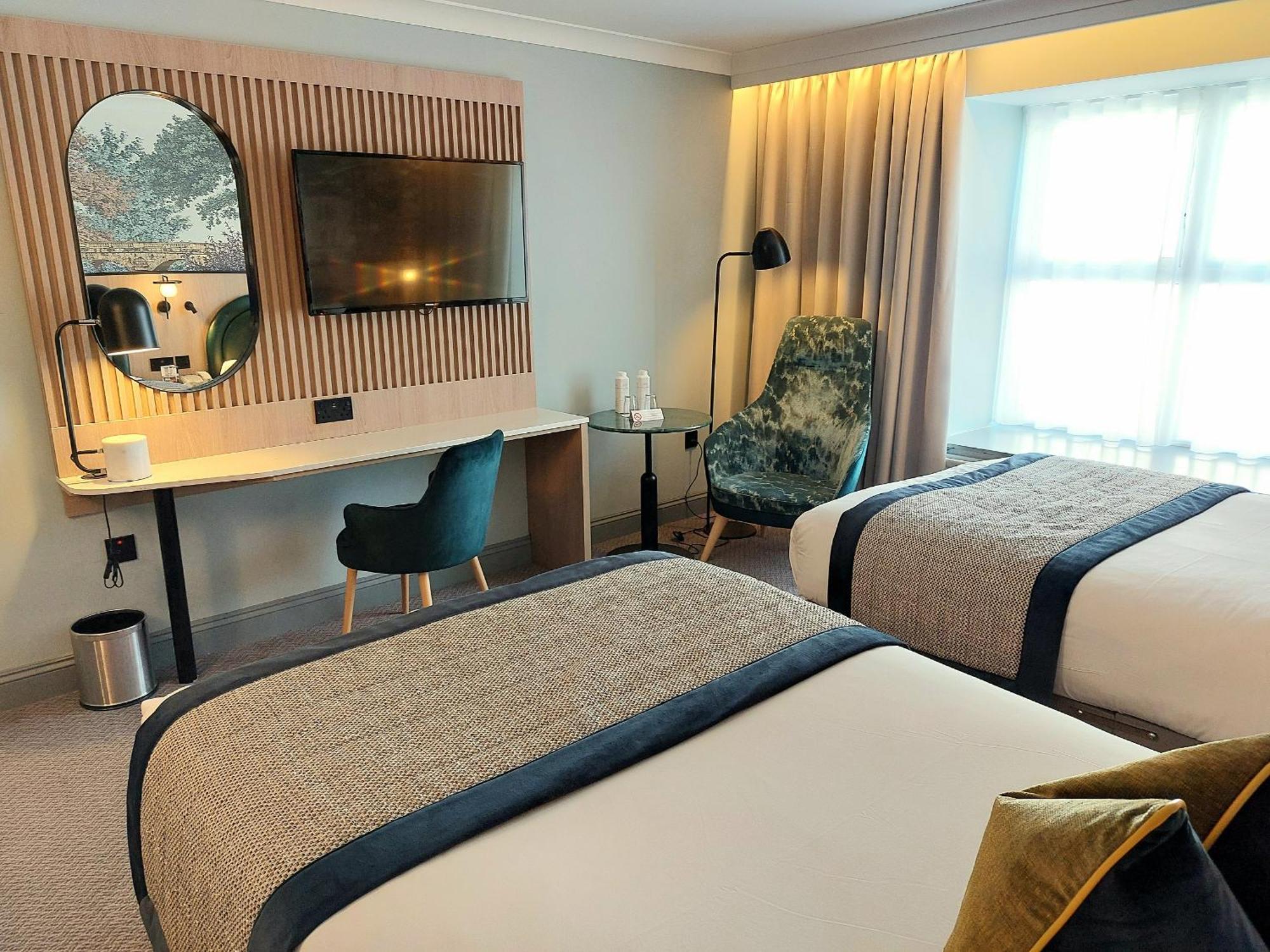 Signature Twin Room Air-Conditioning