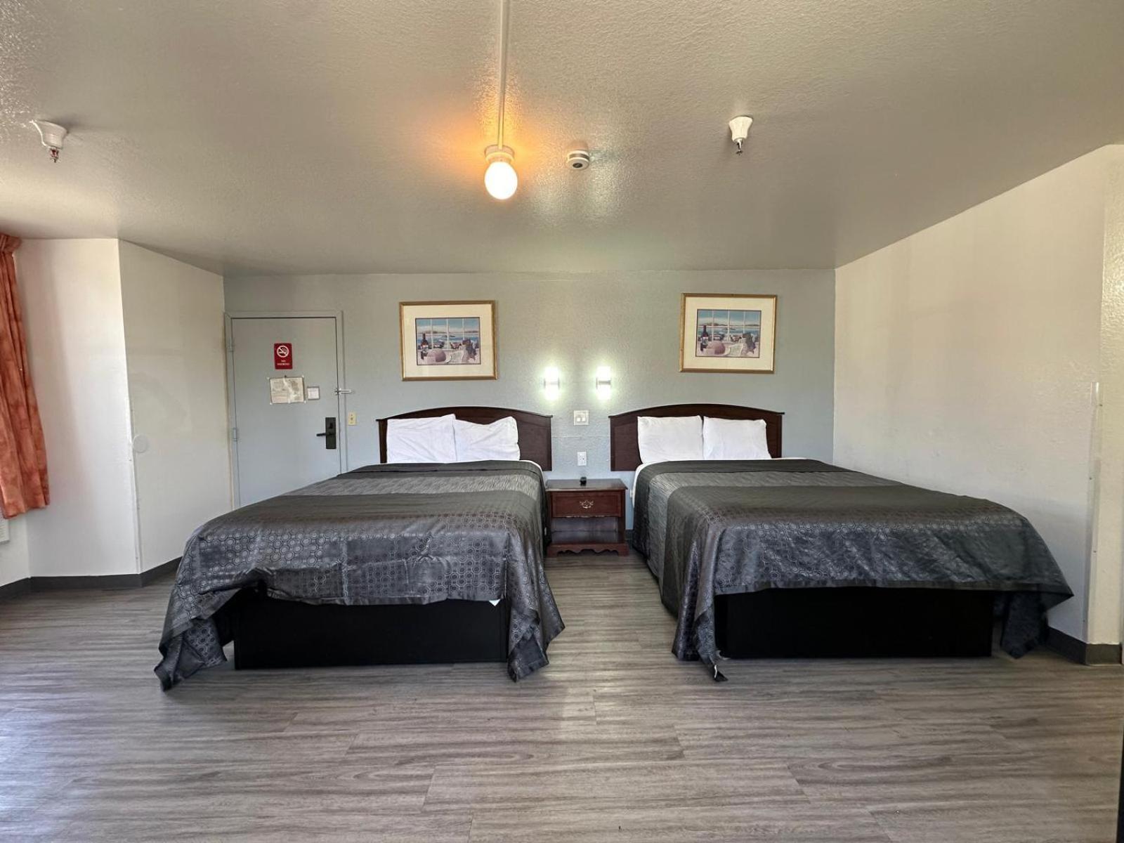 Two Queen Beds Non Smoking
