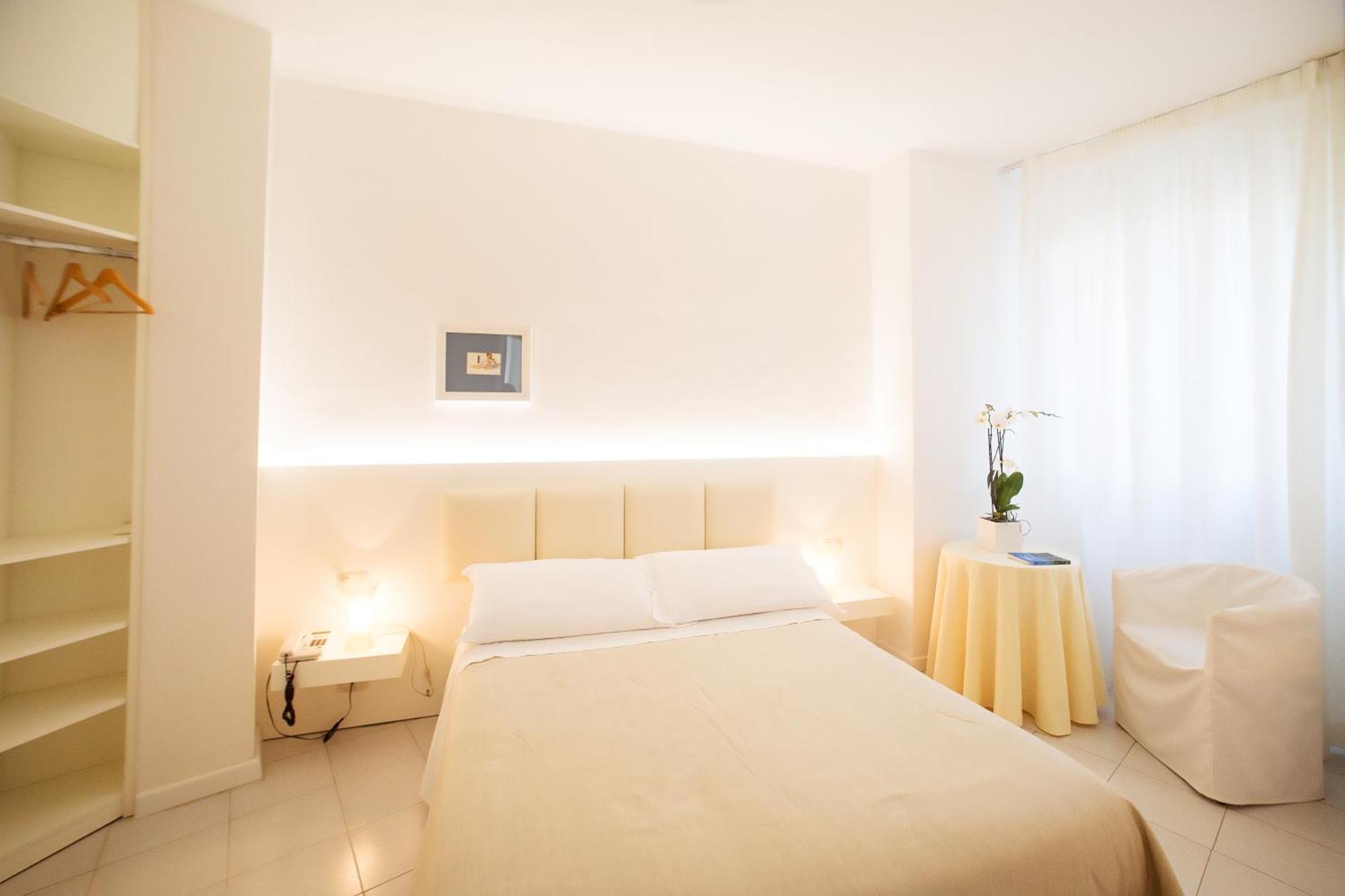 Double or Twin Room Balcony