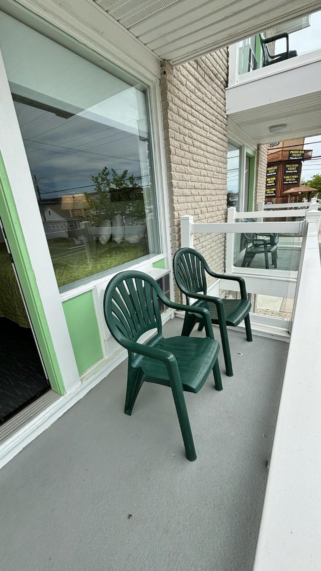 Deluxe One-Bedroom Suite