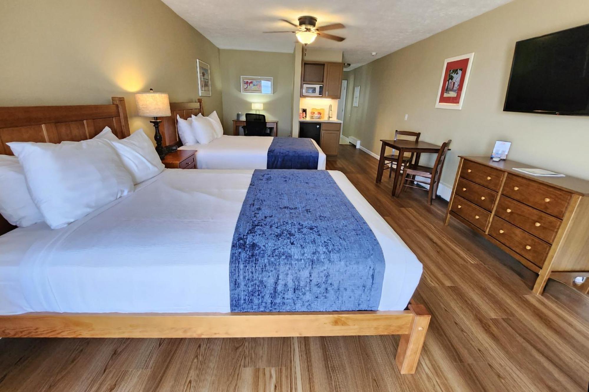 Queen Room Two Queen Beds