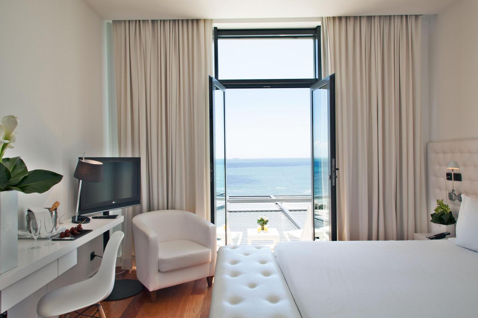 Twin Room with Sea View,1666024815:JPEG