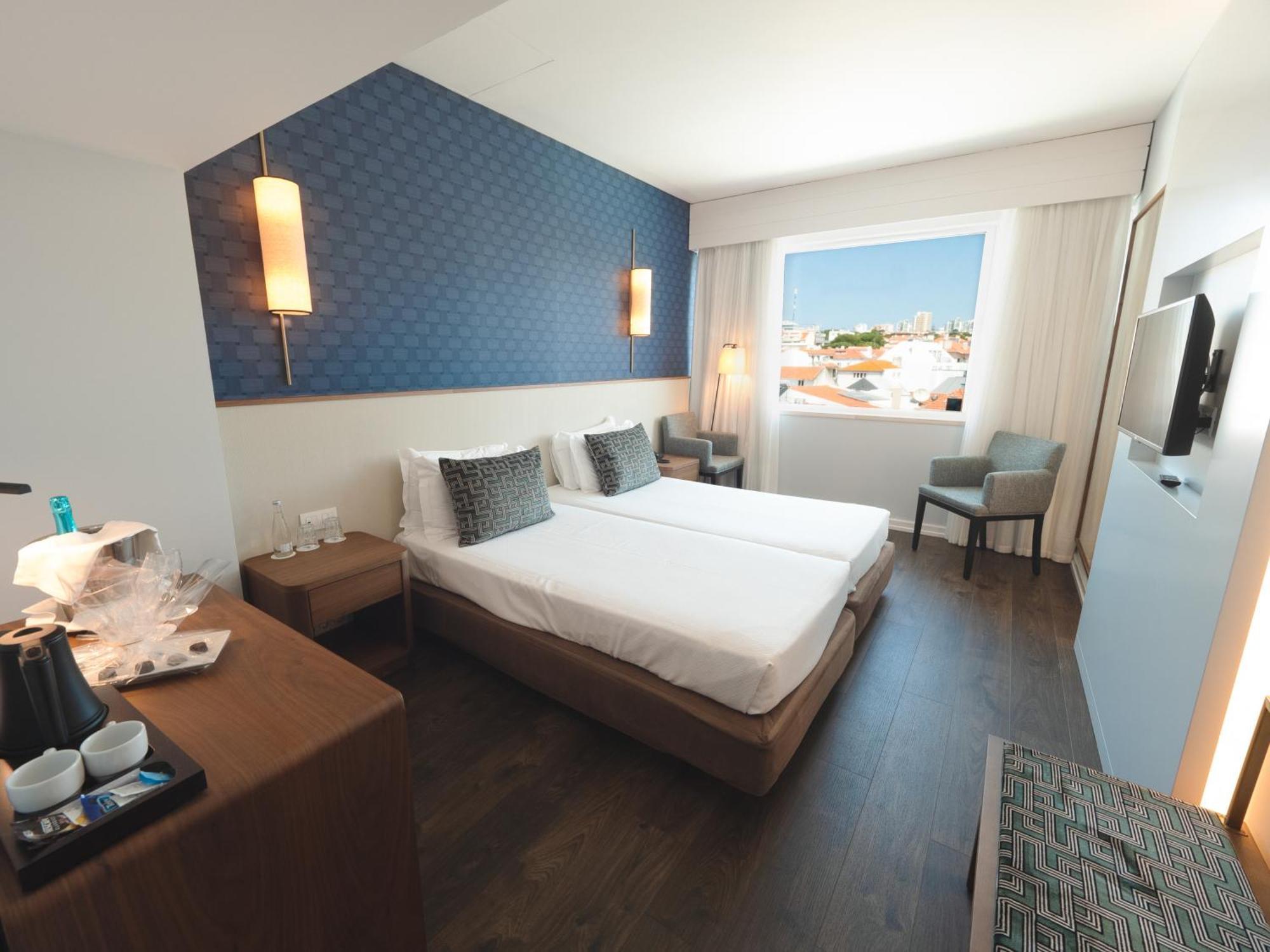 Superior Twin Room City View