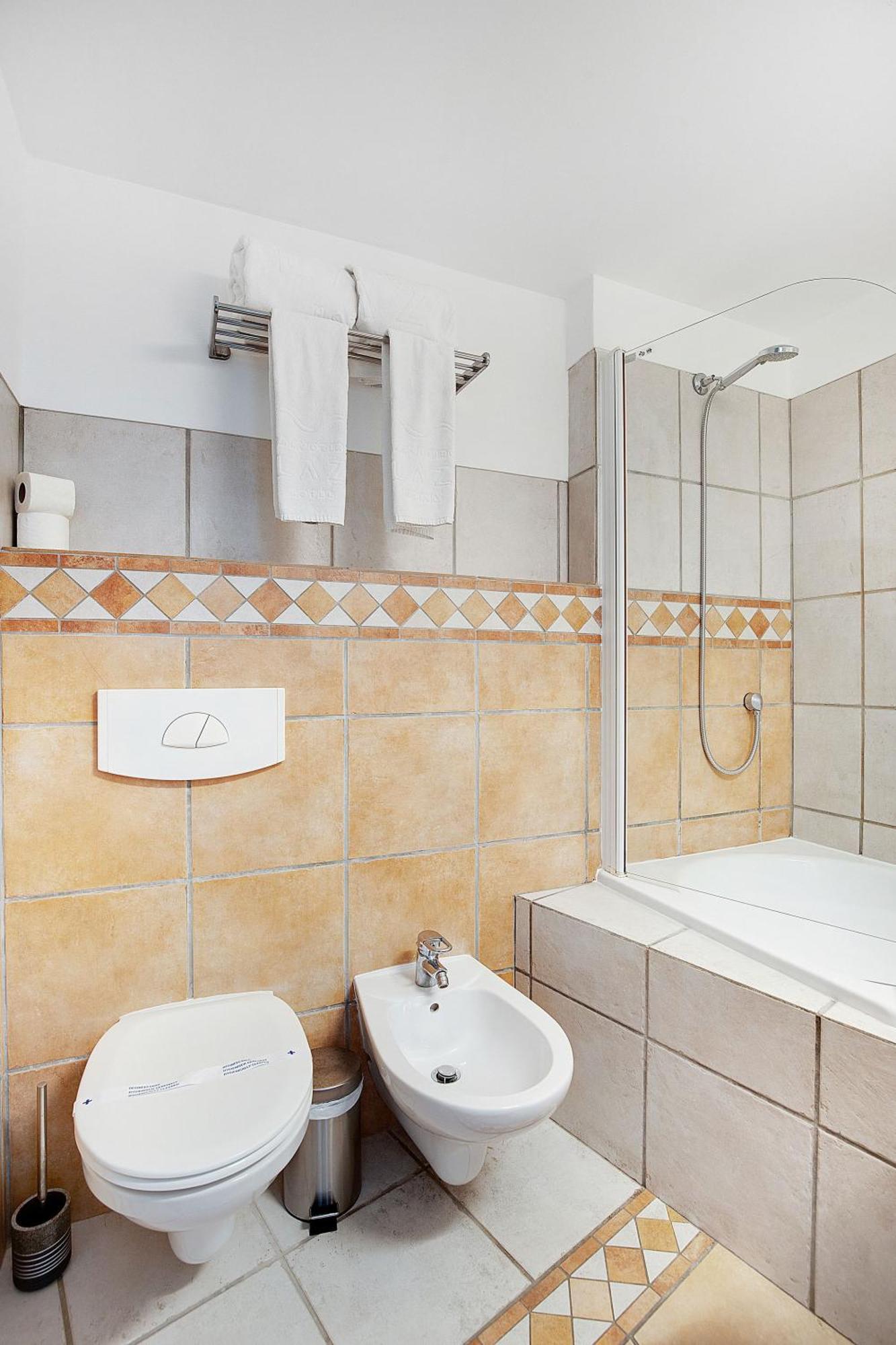 Standard Twin Room Ground floor