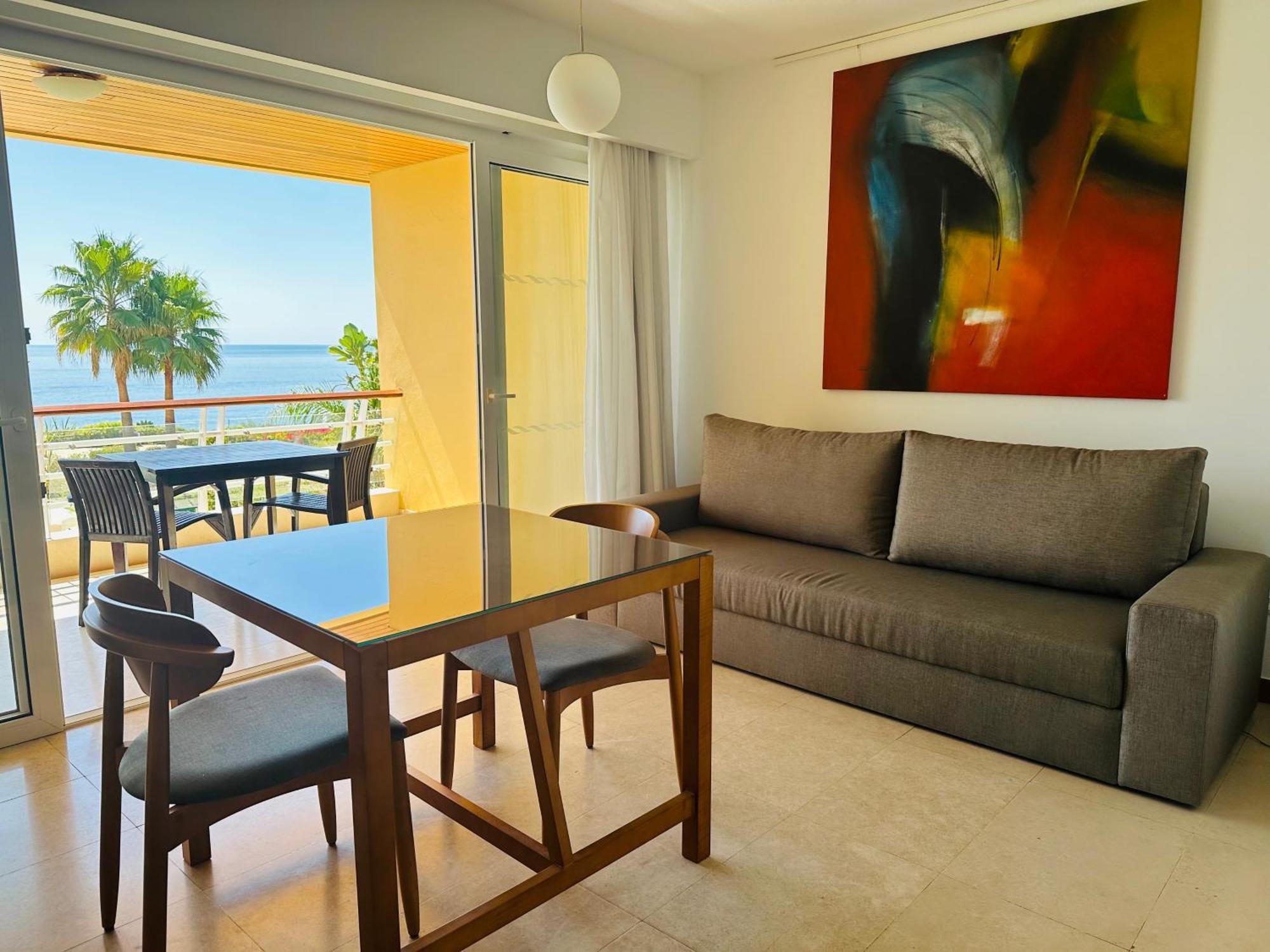 Studio Balcony Sea View