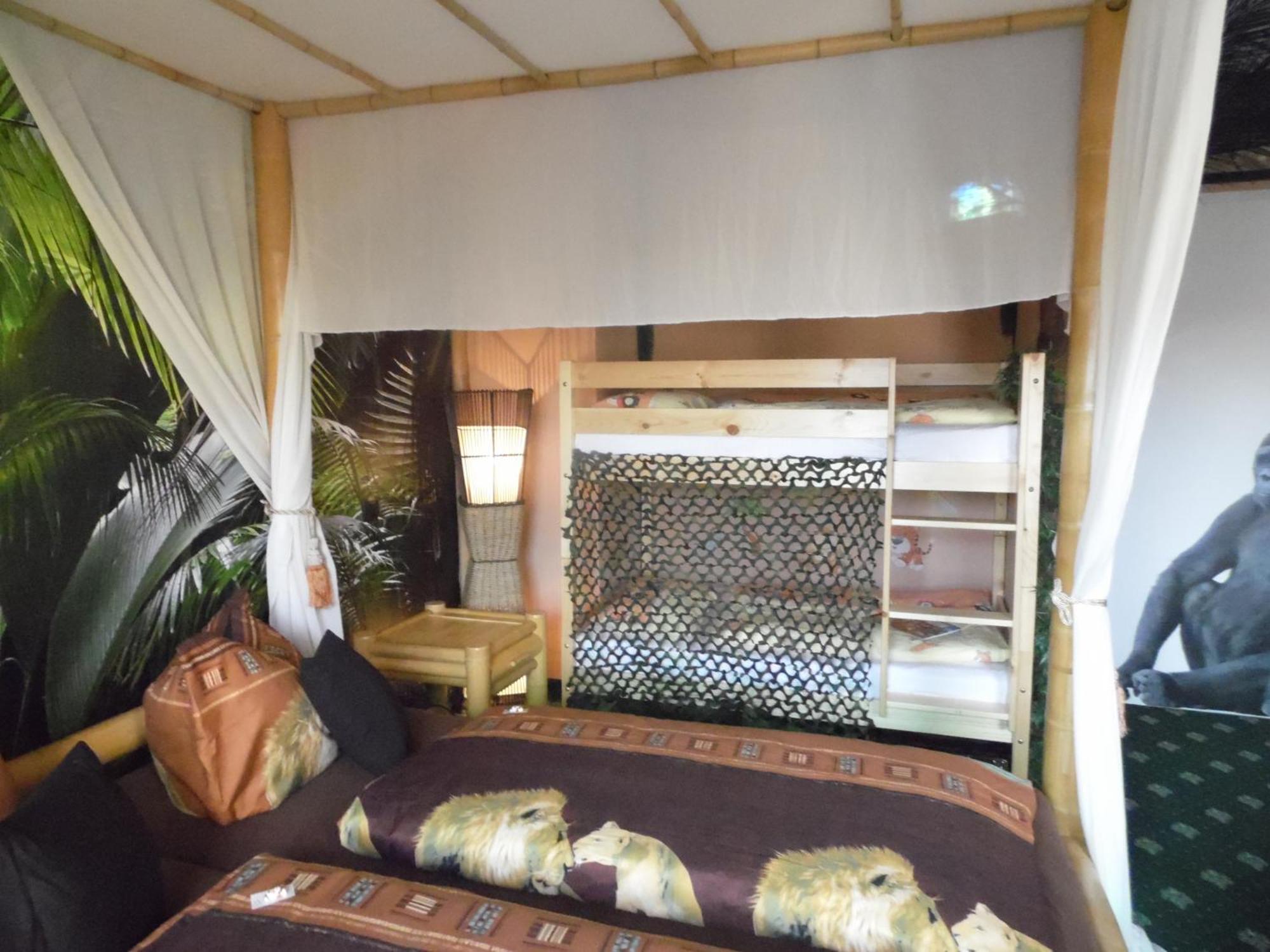 Zoo-Room
