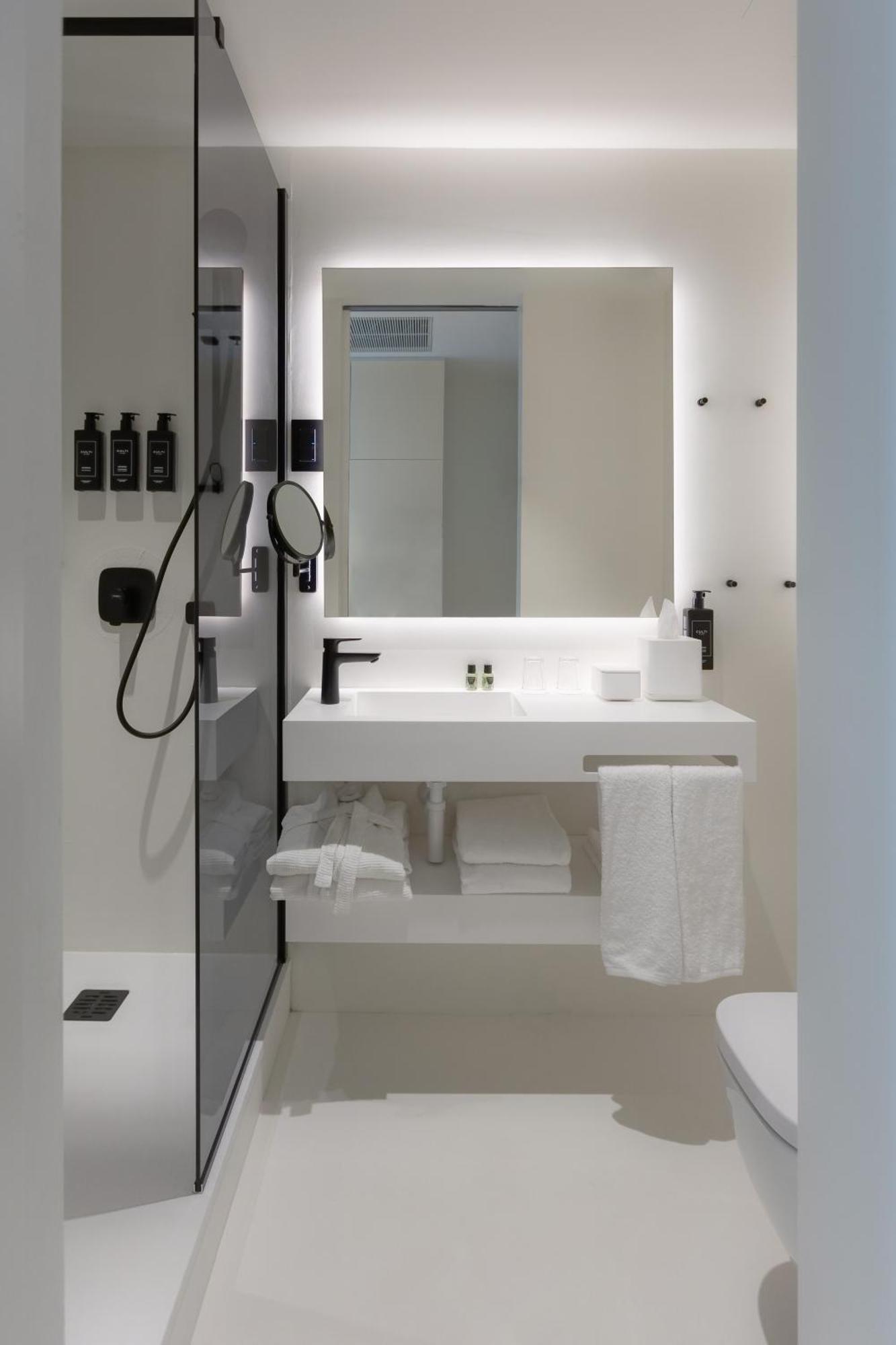 Zonar Spacebath Room