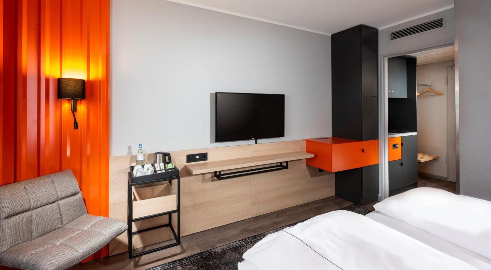 Superior Twin Room Kitchenette