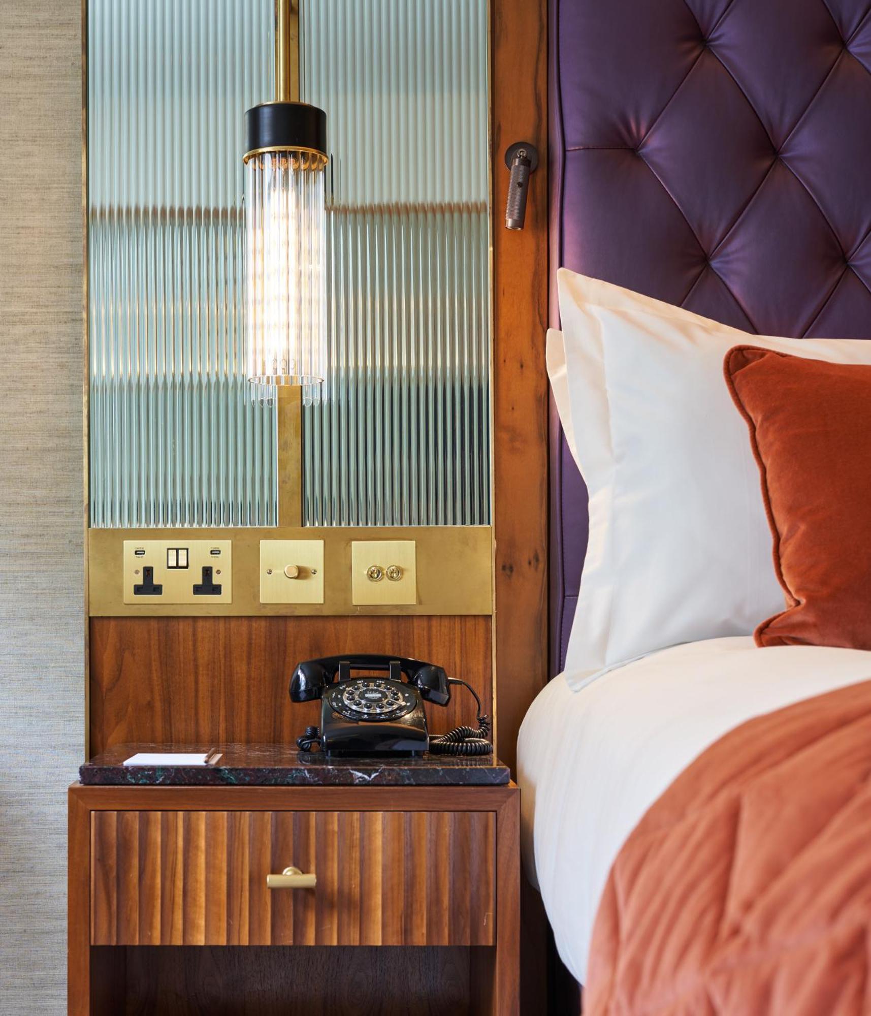 Signature Queen Room