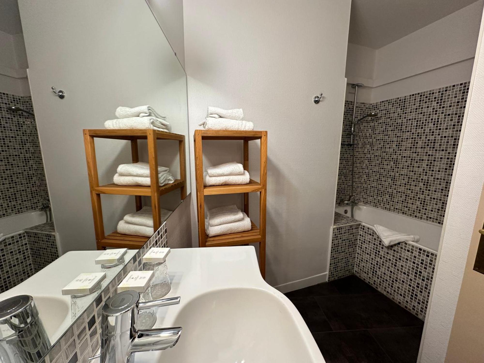 Chambre Quadruple Salon