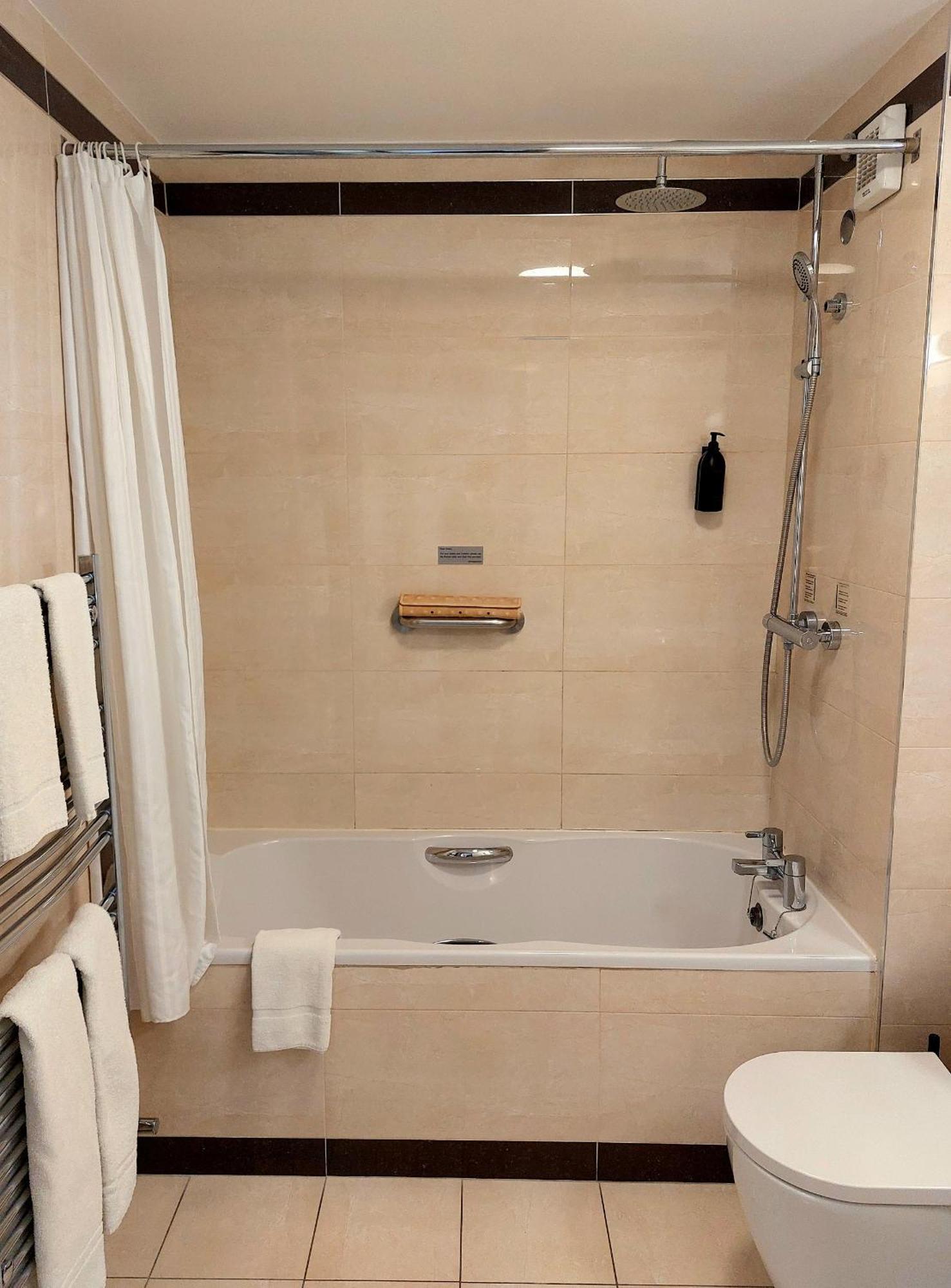 Signature Twin Room Air-Conditioning