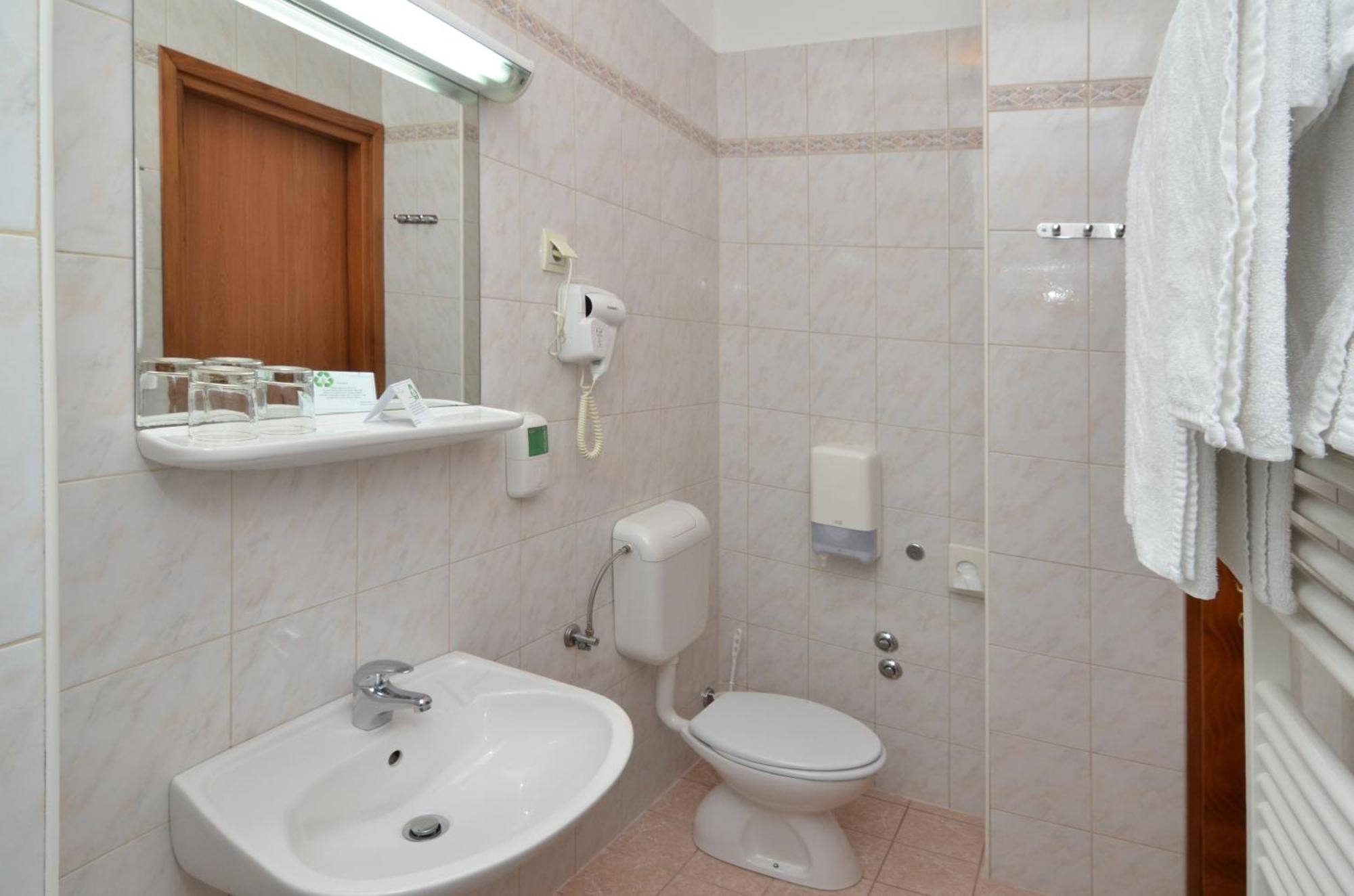 Comfort Twin Room
