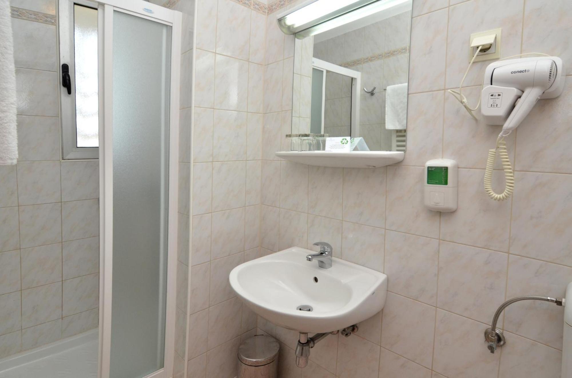 Comfort Twin Room