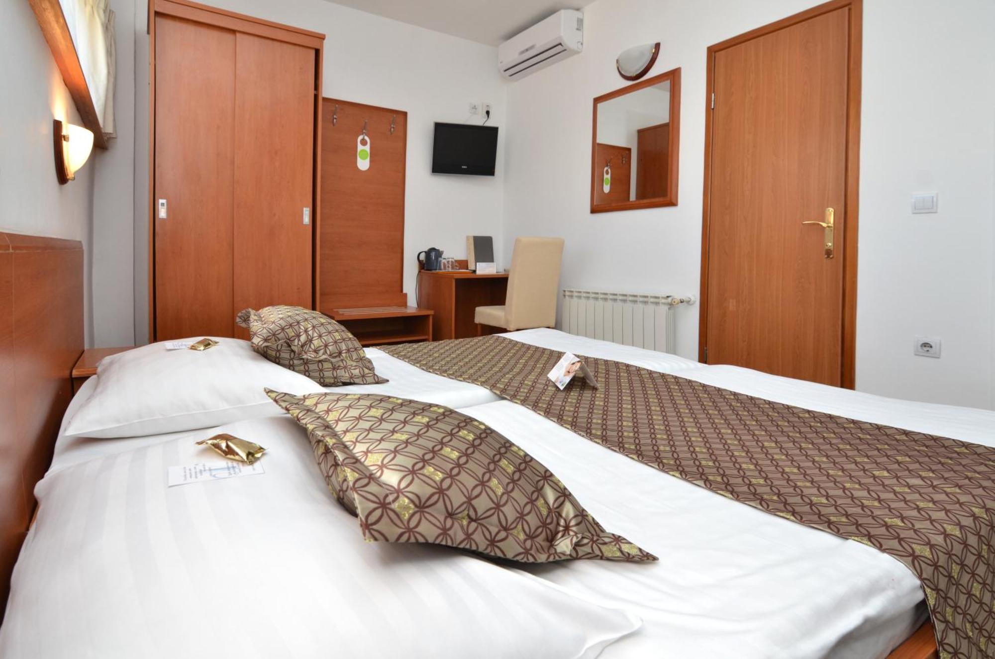 Comfort Twin Room
