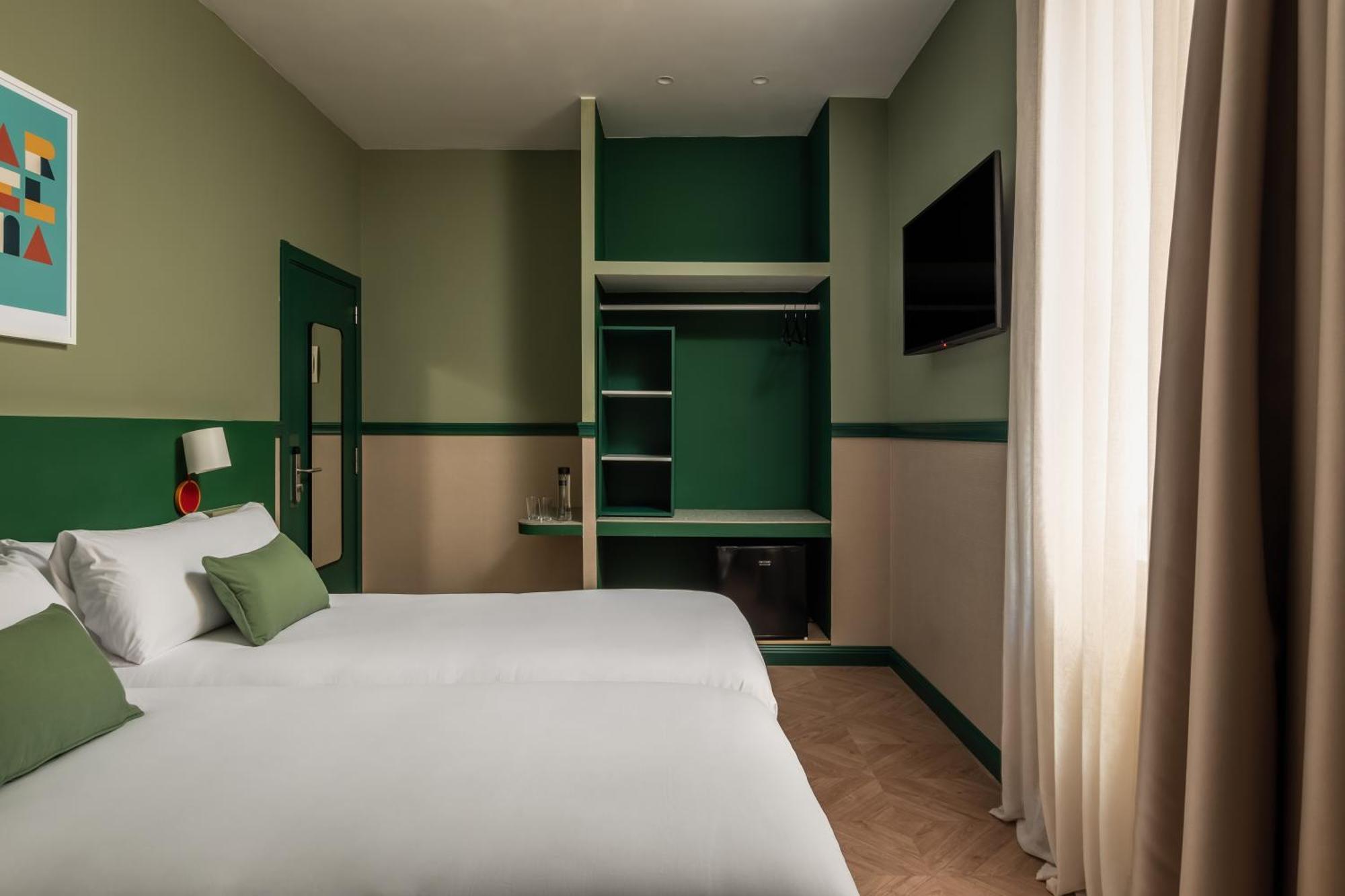 Twin Room