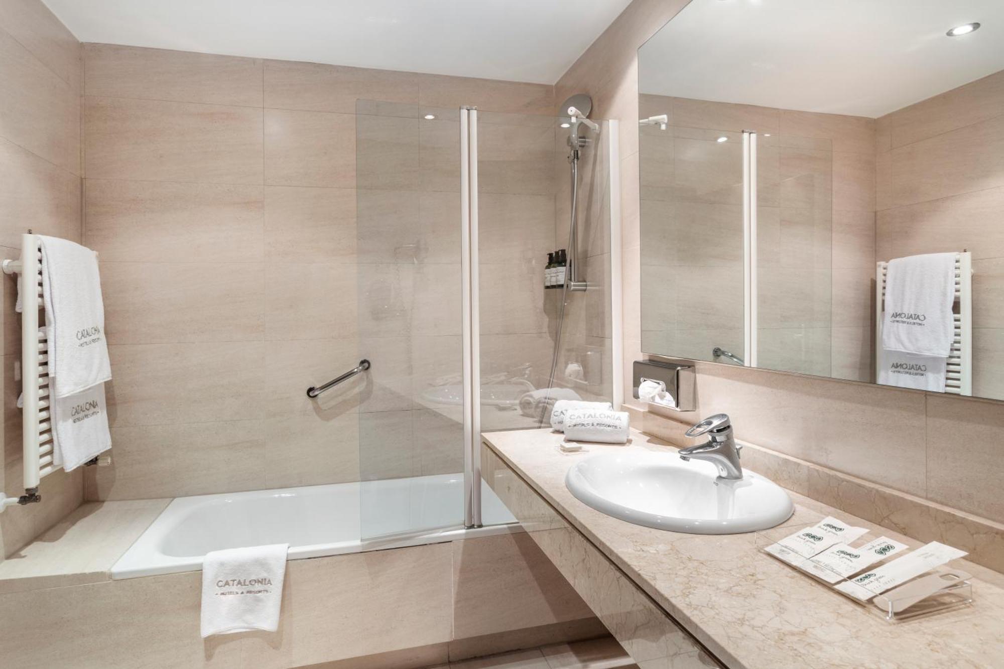 Premium Triple Room,1772054972:JPEG