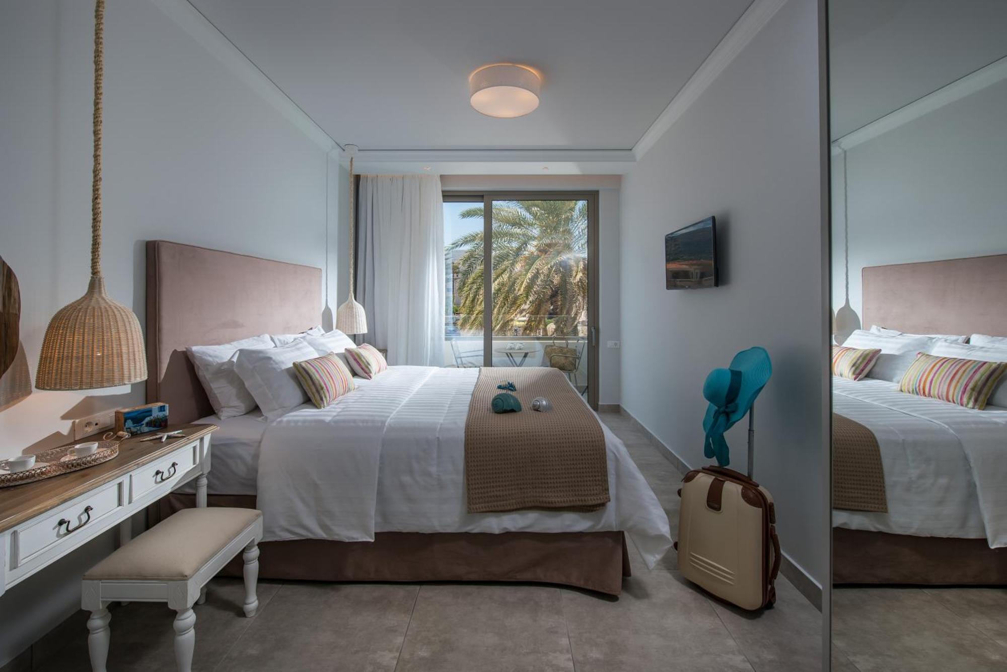 Deluxe Double Room Side Sea View Annex