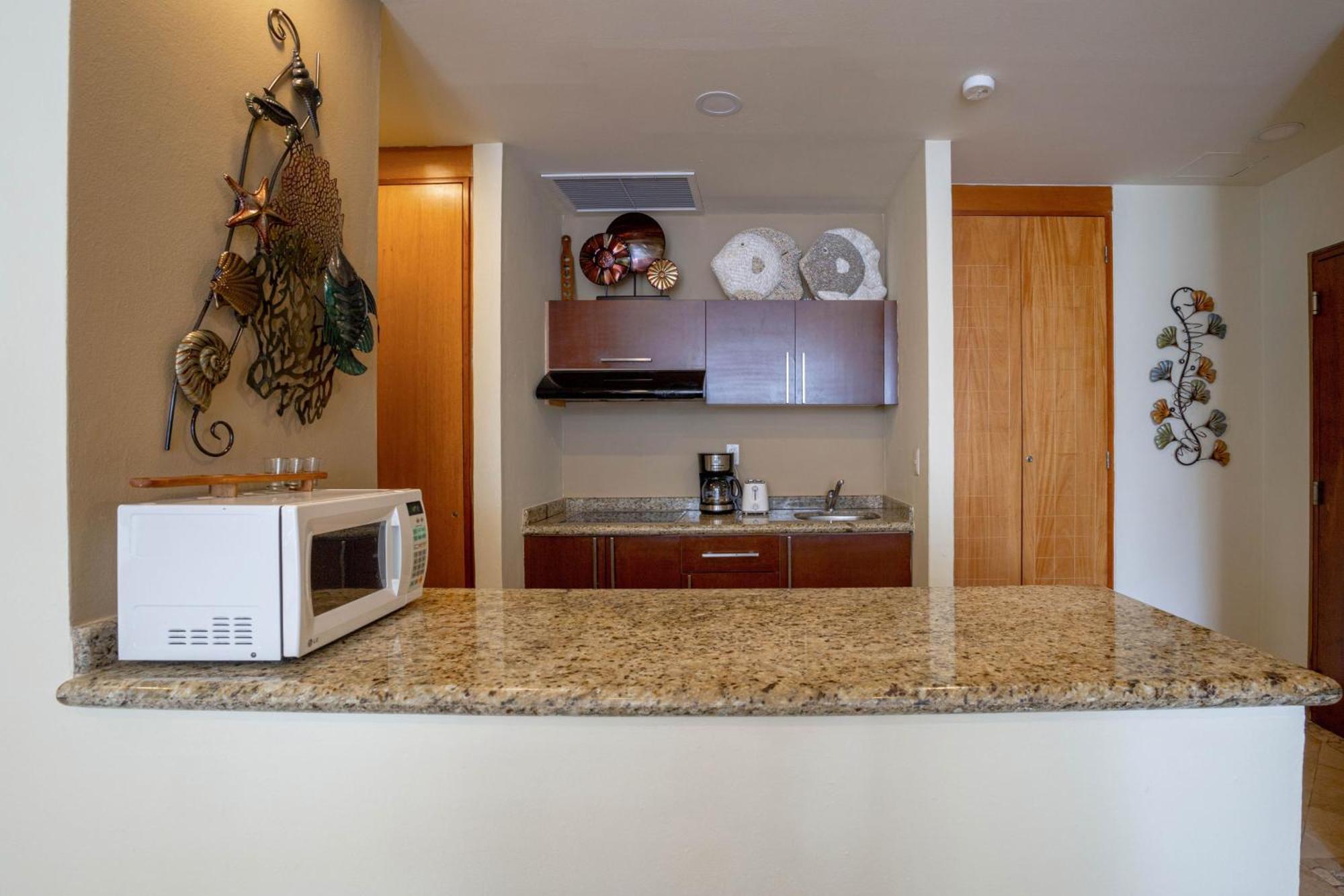 One-Bedroom Suite Beachfront