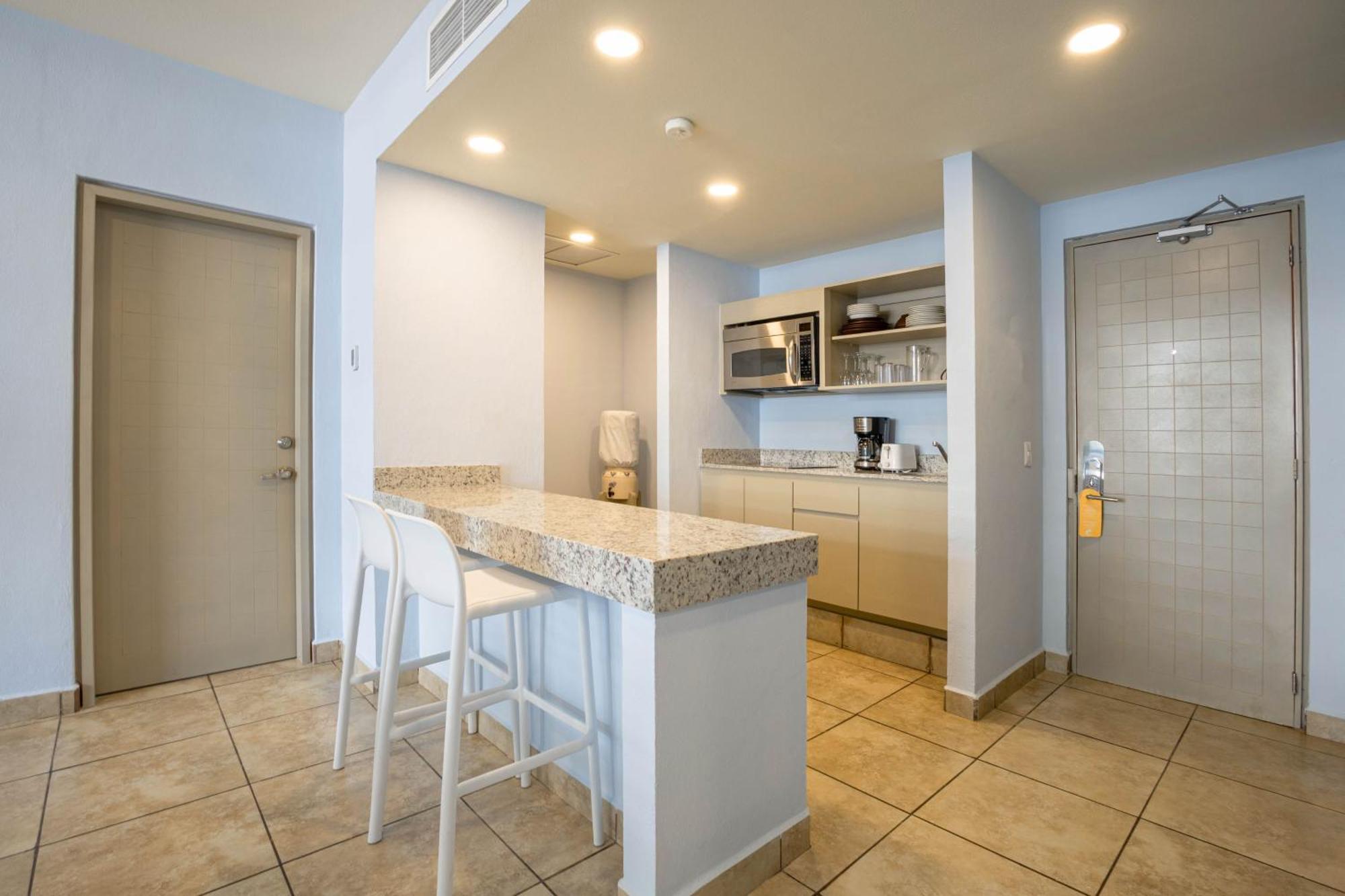 One-Bedroom Suite Ocean or Garden View