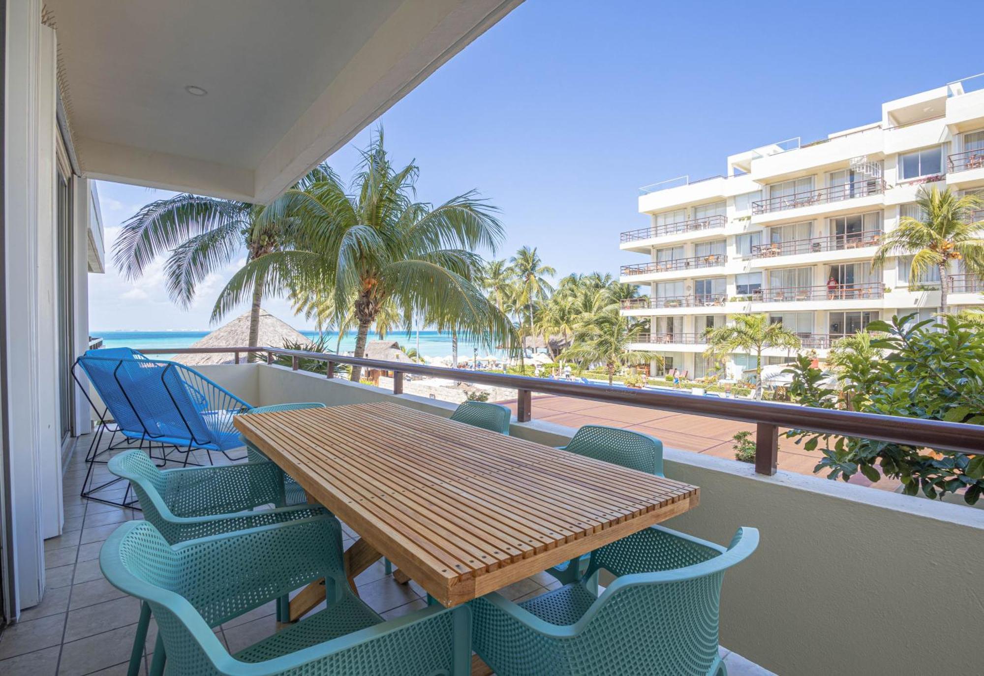 One-Bedroom Suite Ocean or Garden View