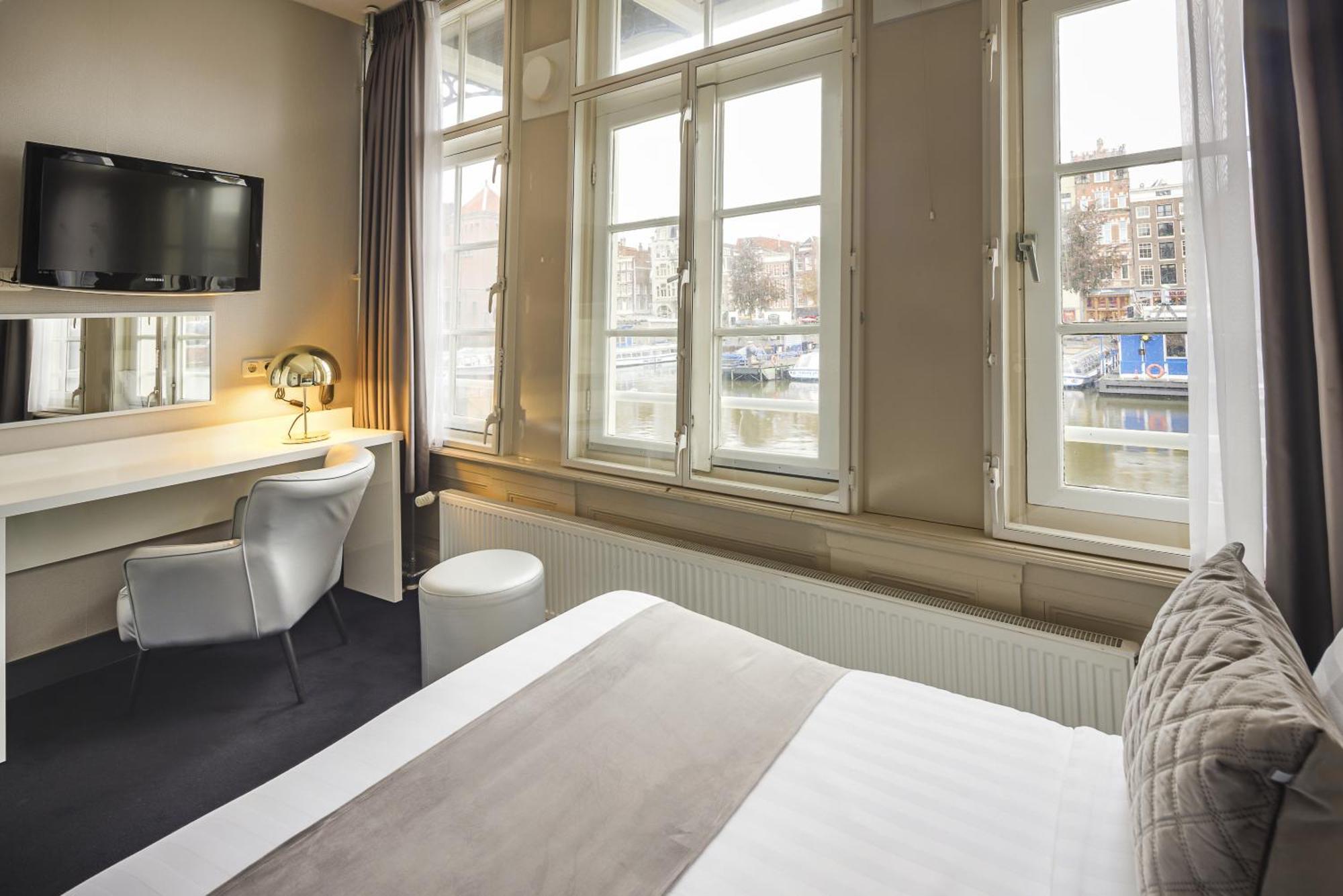 Standard Double Room Canal View