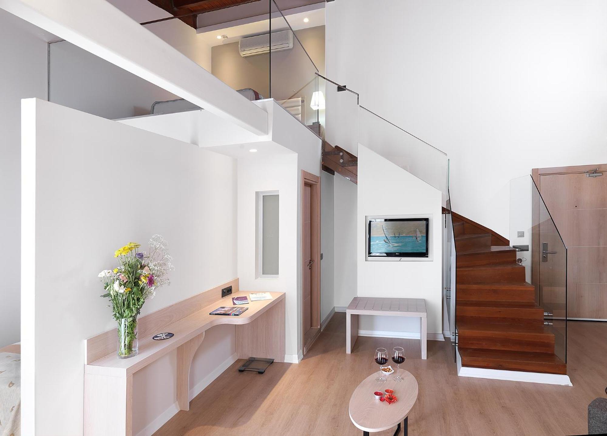 Duplex Room