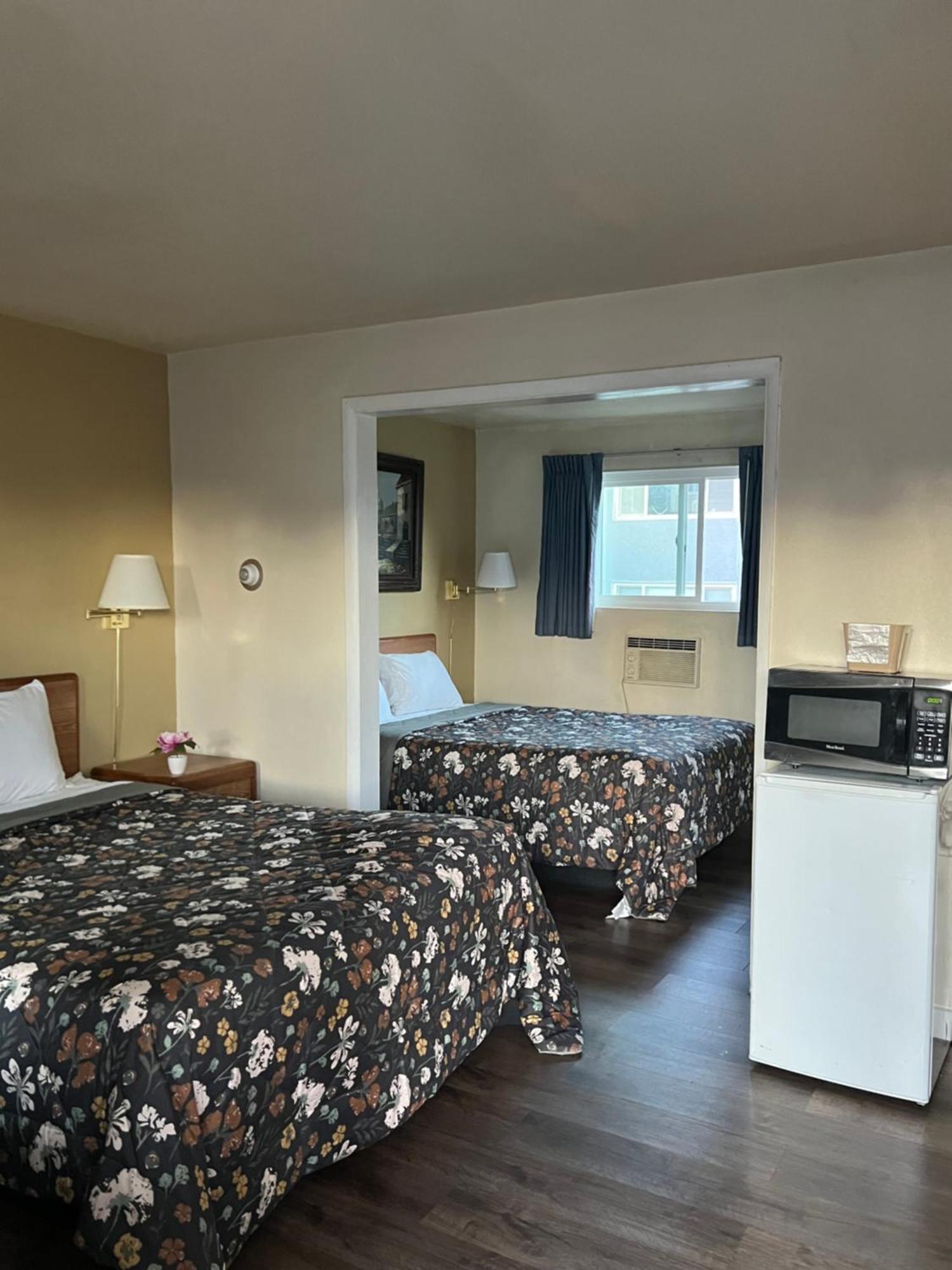 Classic Room Three Beds
