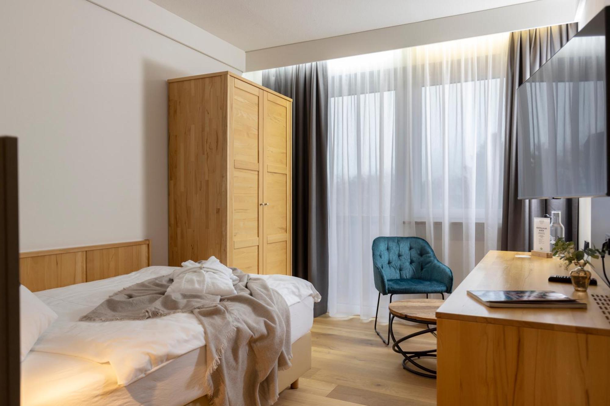 Single Room Balcony