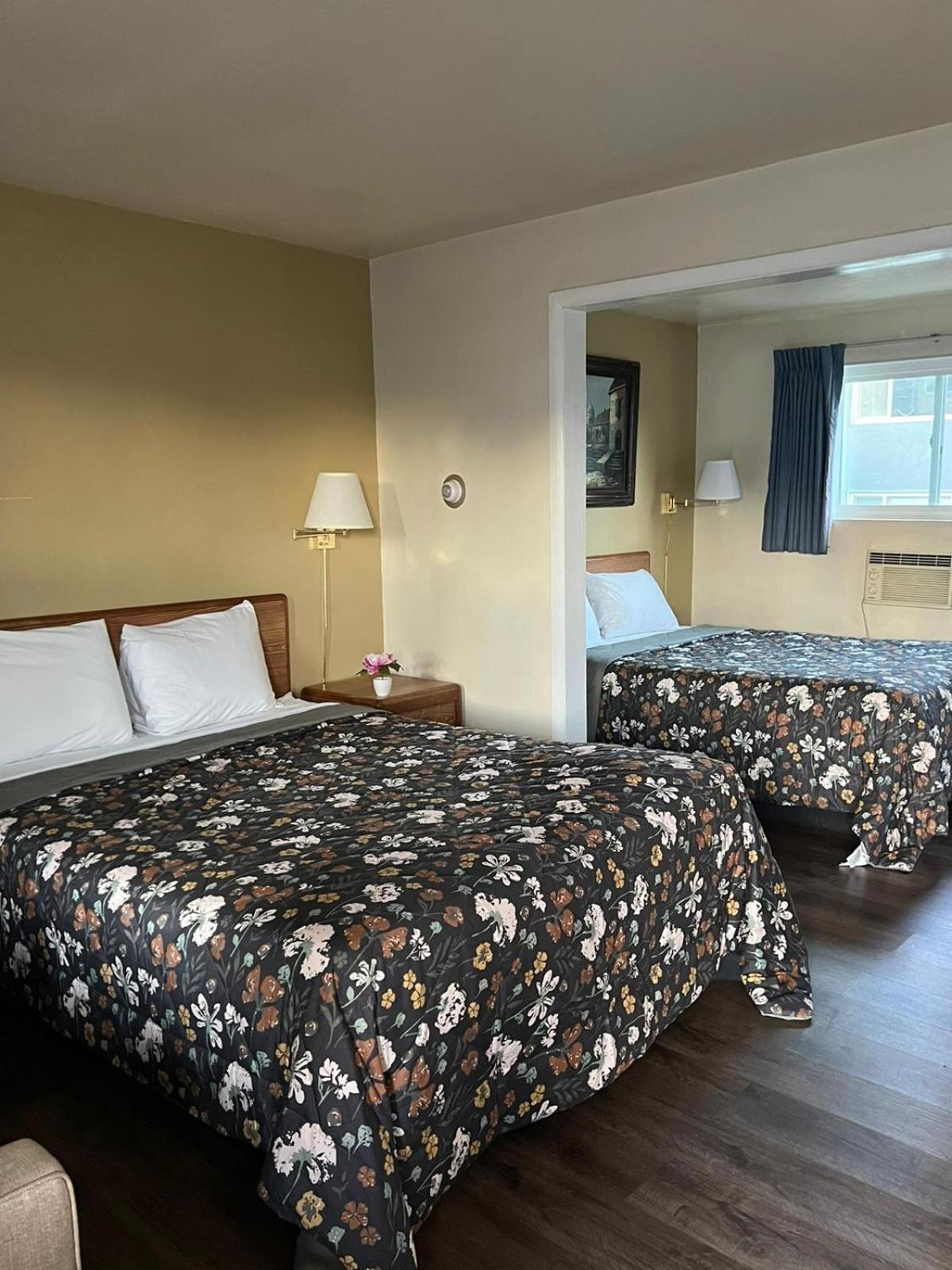Classic Room Two Queen Beds
