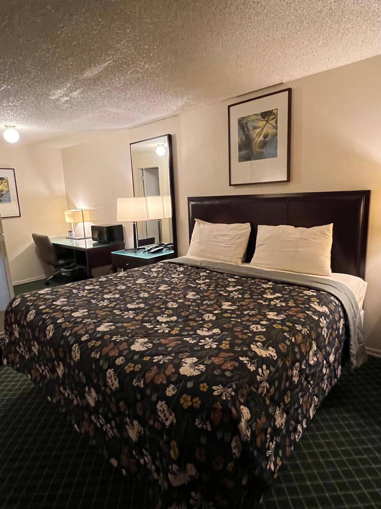 Traditional King Room