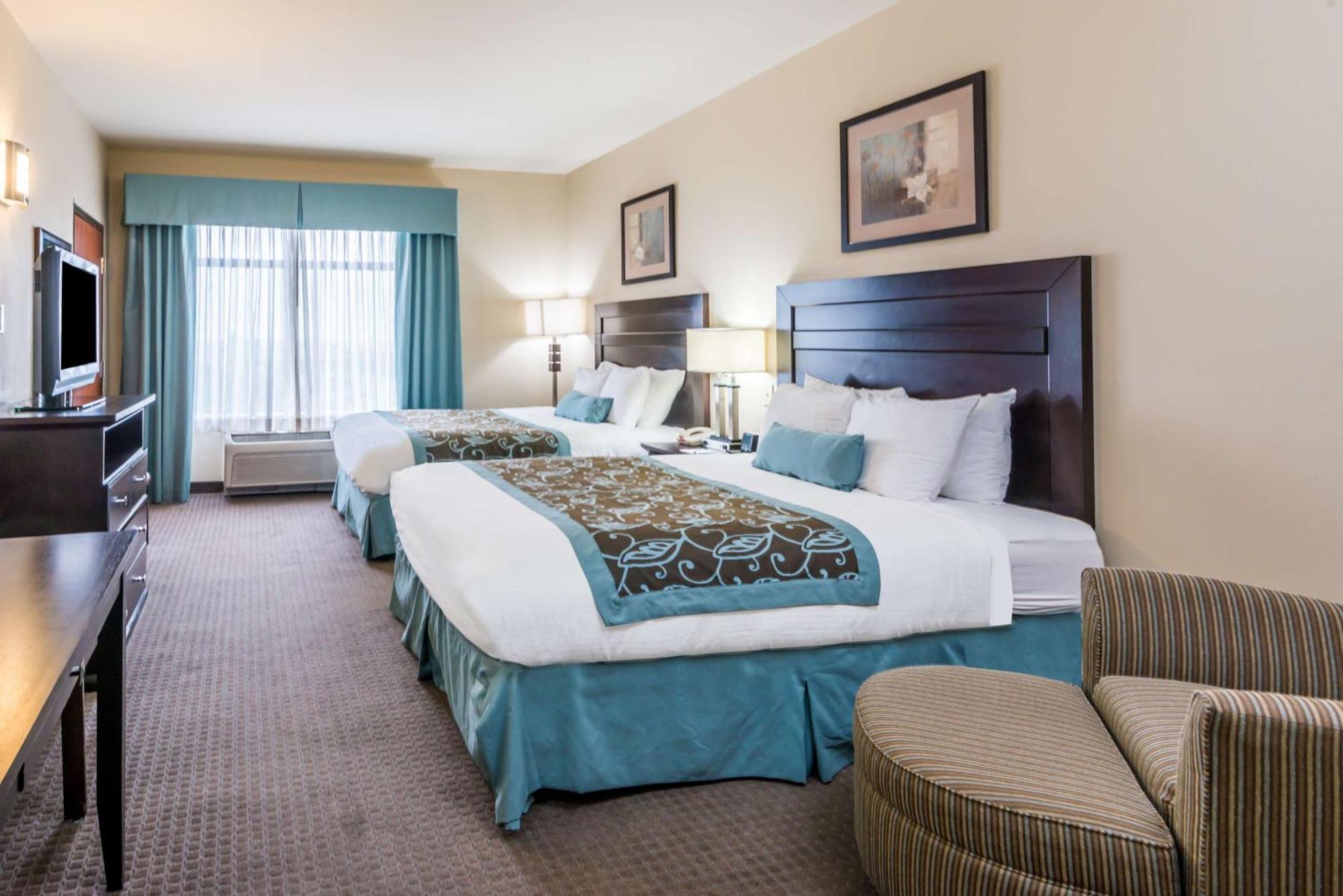 Queen Room Two Queen Beds Bath Tub Mobility or Hearing Accessible Non-Smoking