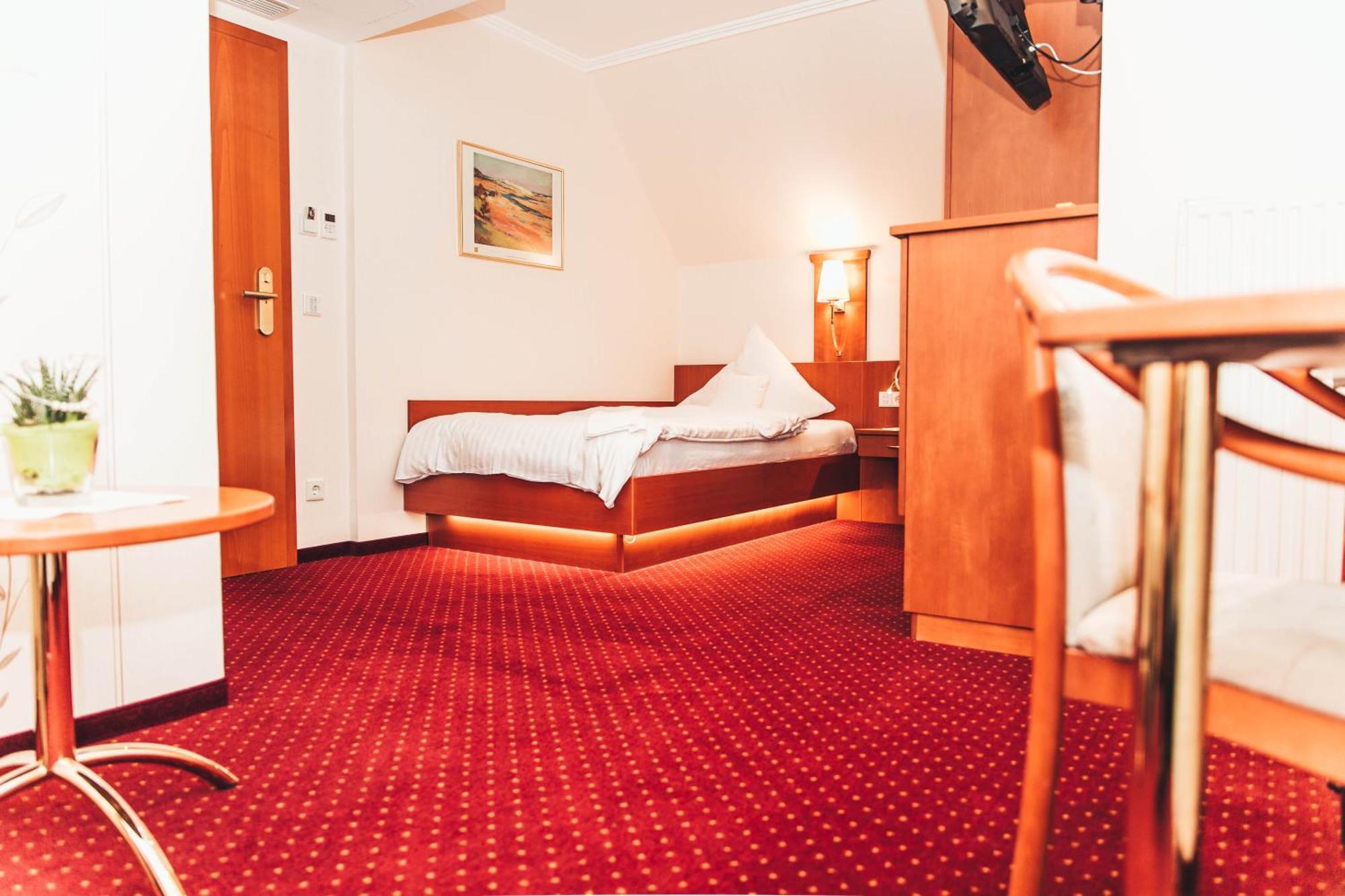 Standard Single Room