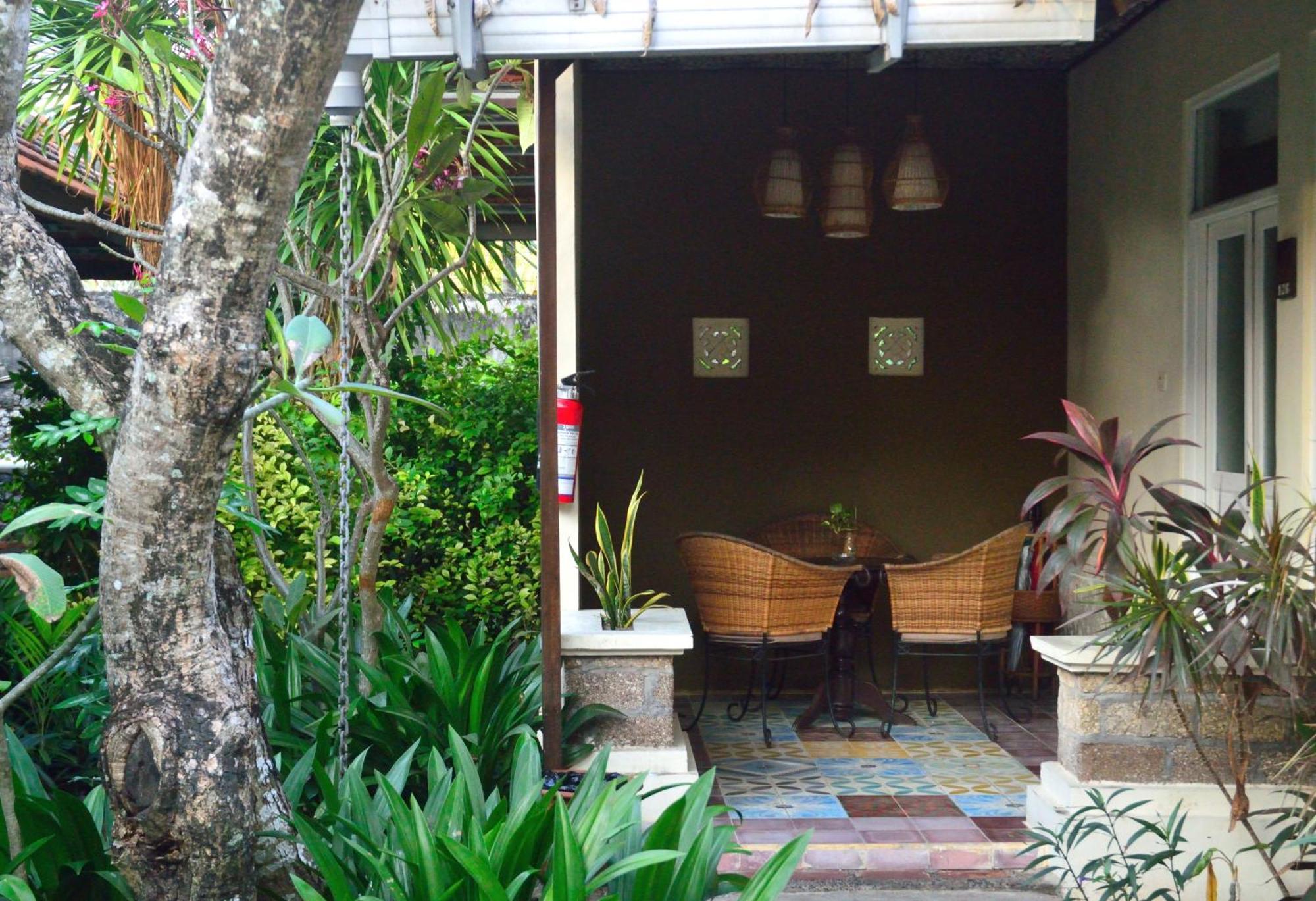 Family Room Garden View