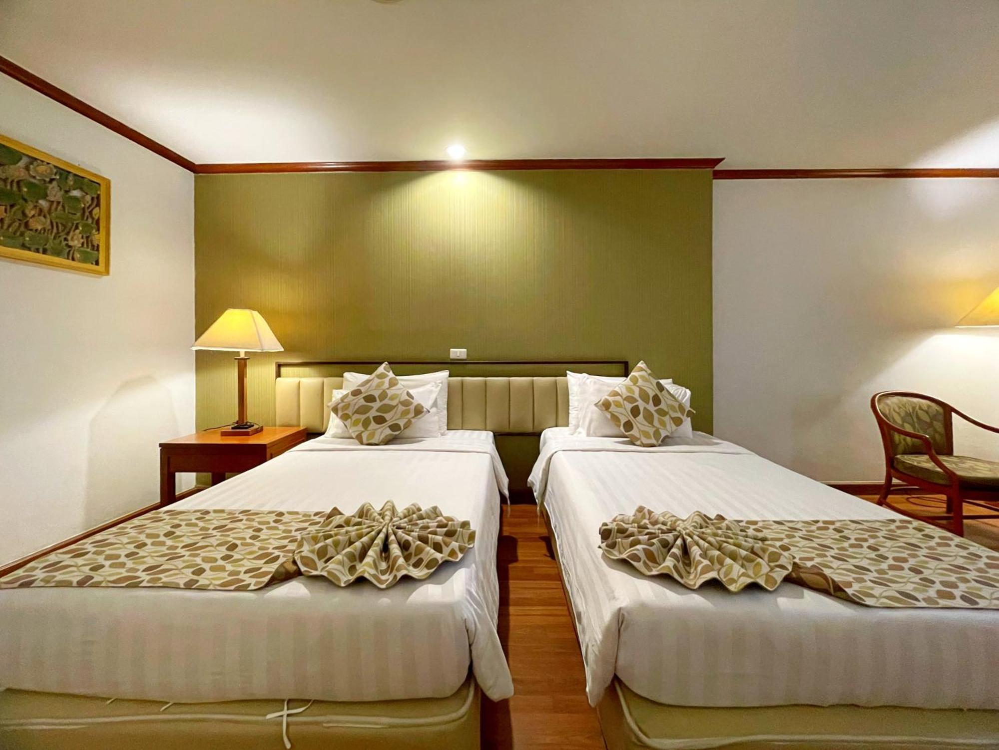 Deluxe Twin Room