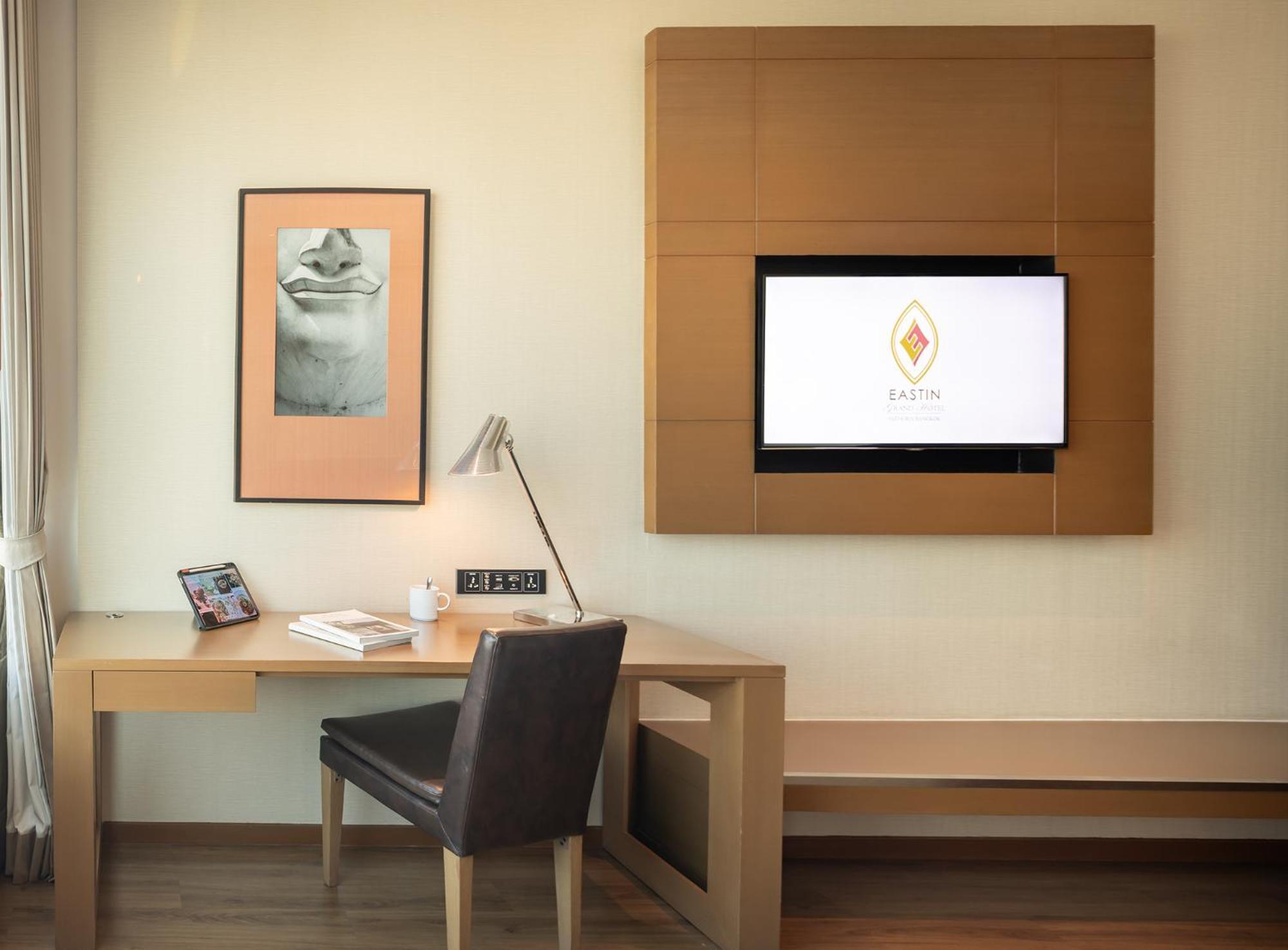 Superior Sky Mahanakhon Room