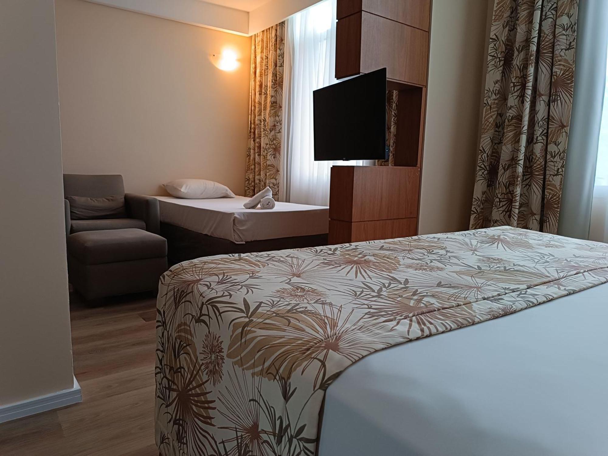 Quarto Triplo Superior